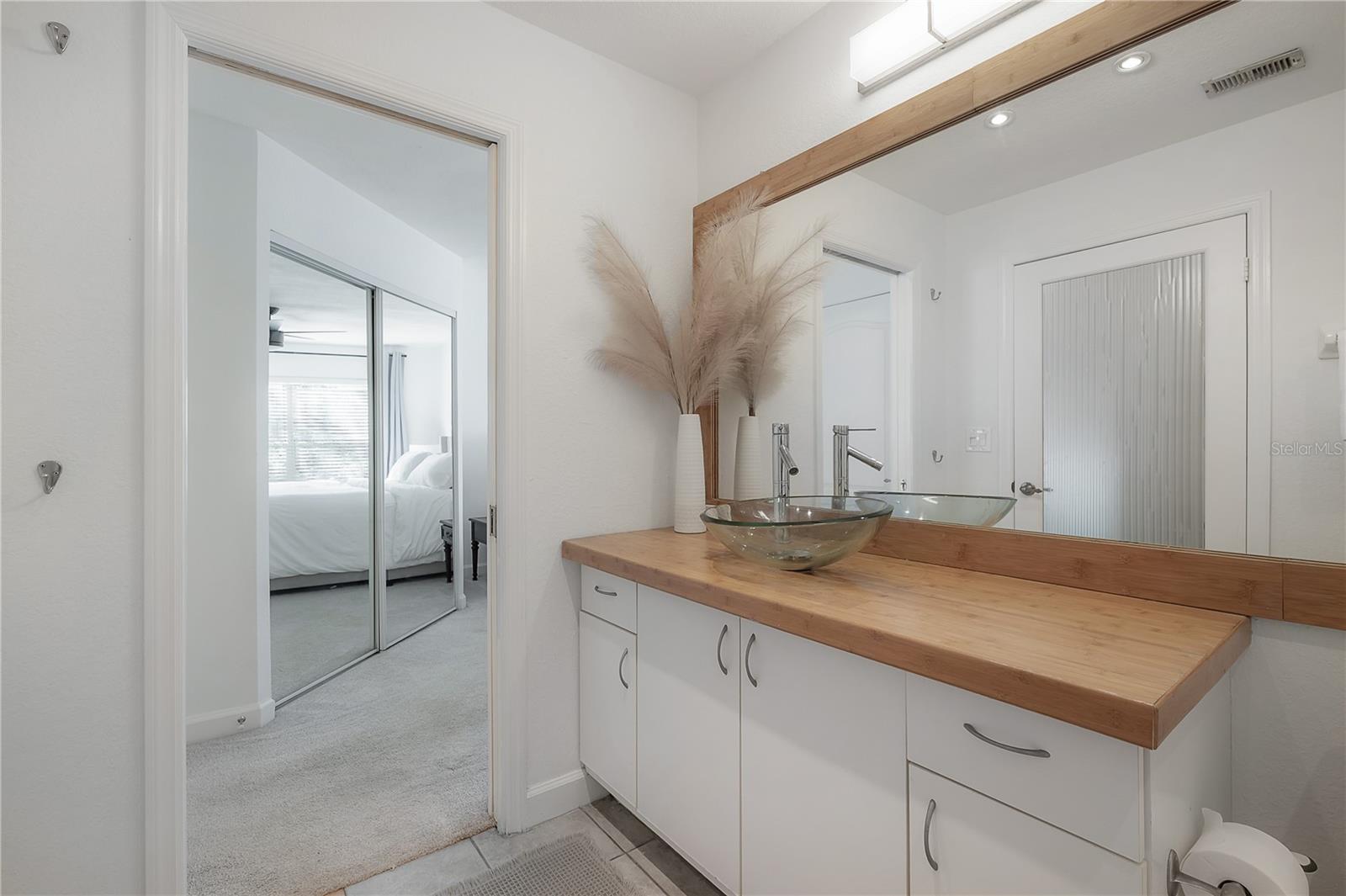 Image 31 of 64 For 709 Mainsail Drive 709