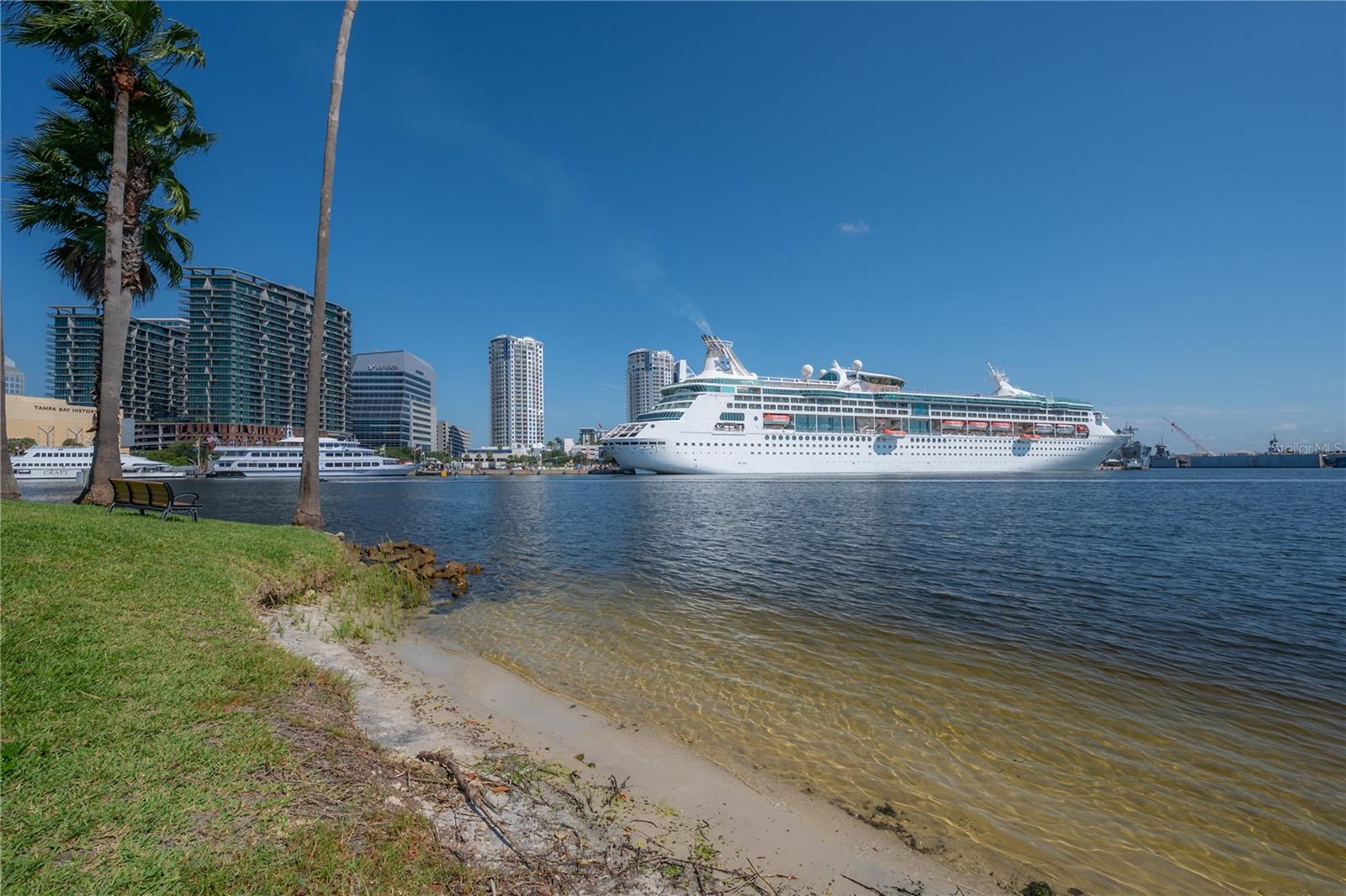 Image 46 of 64 For 709 Mainsail Drive 709