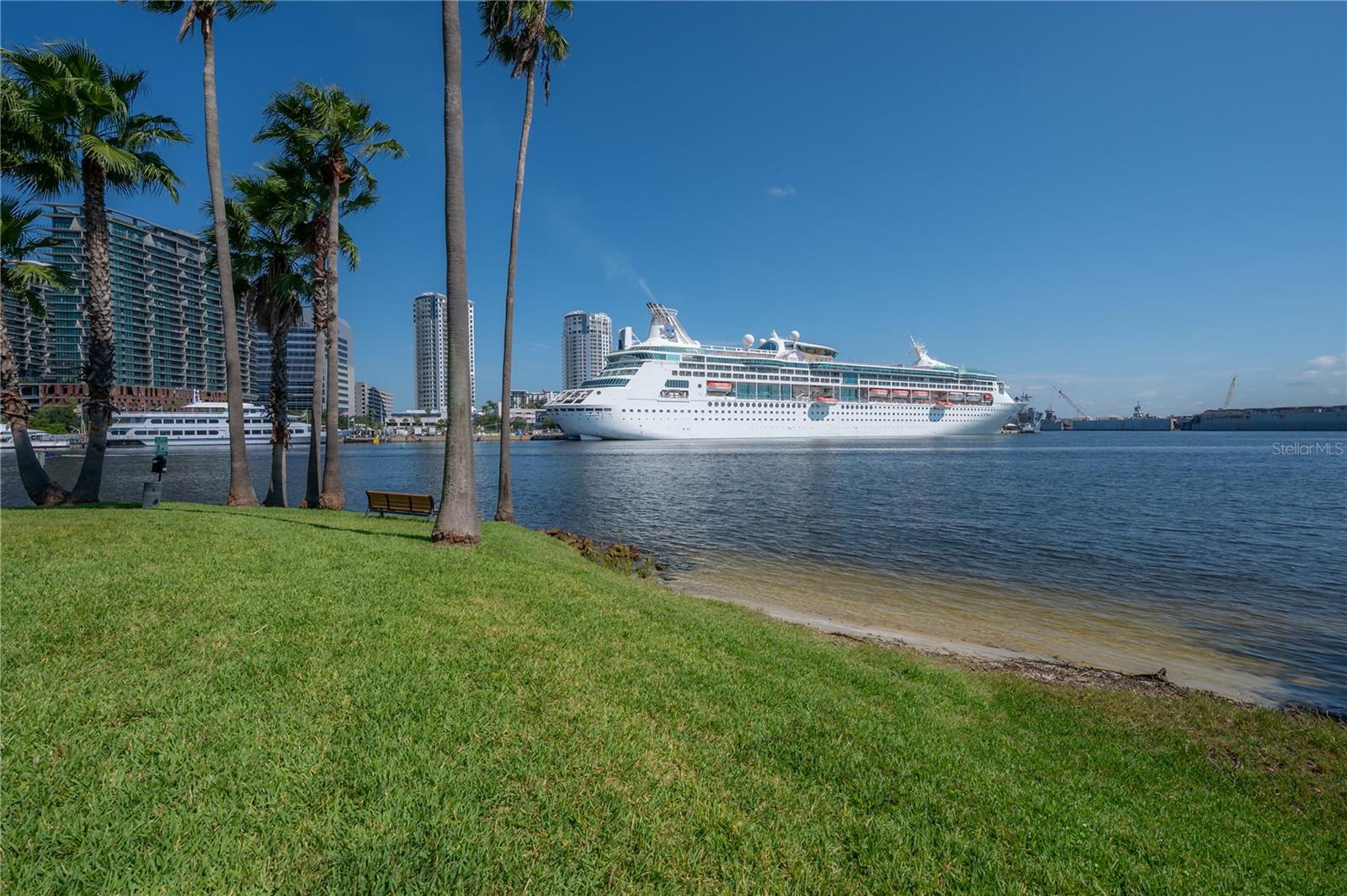 Image 47 of 64 For 709 Mainsail Drive 709