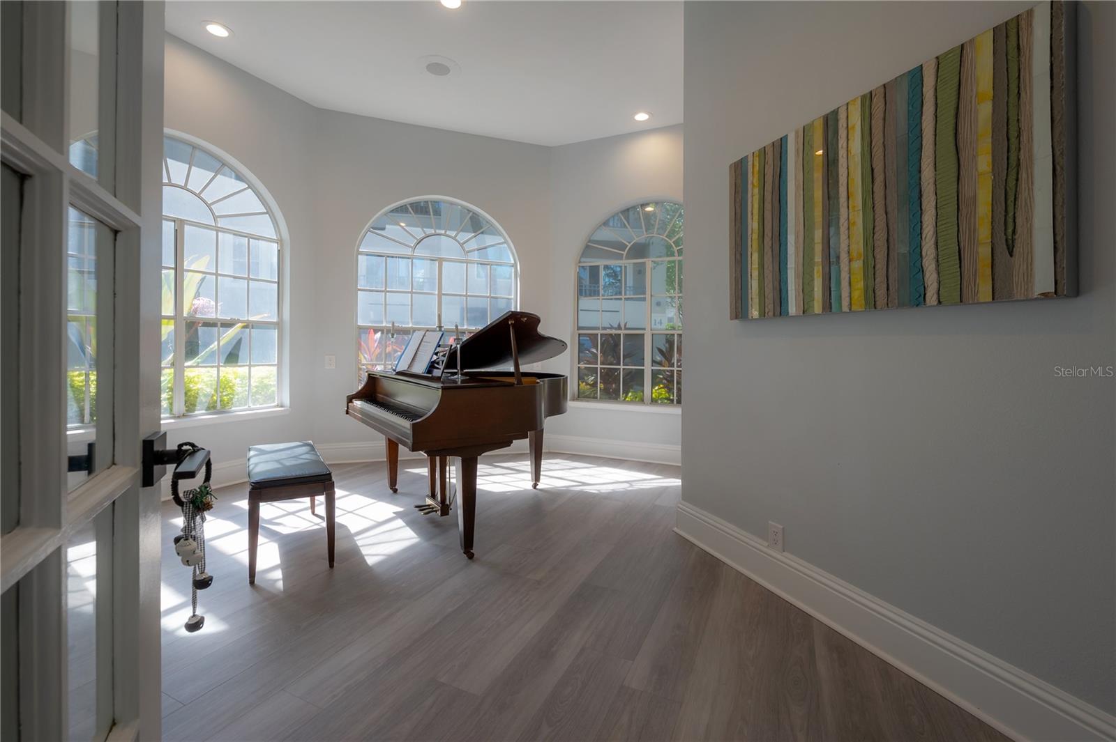 Image 54 of 64 For 709 Mainsail Drive 709