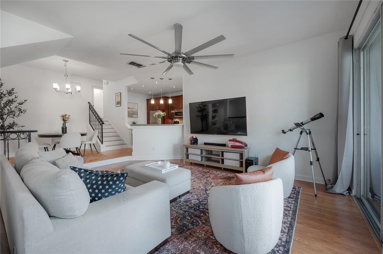 Image 9 of 64 For 709 Mainsail Drive 709