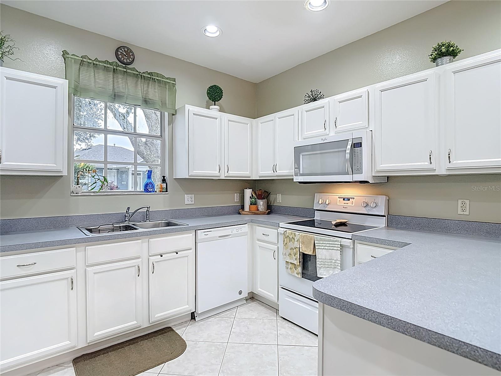 Image 10 of 25 For 6353 Ashville Drive