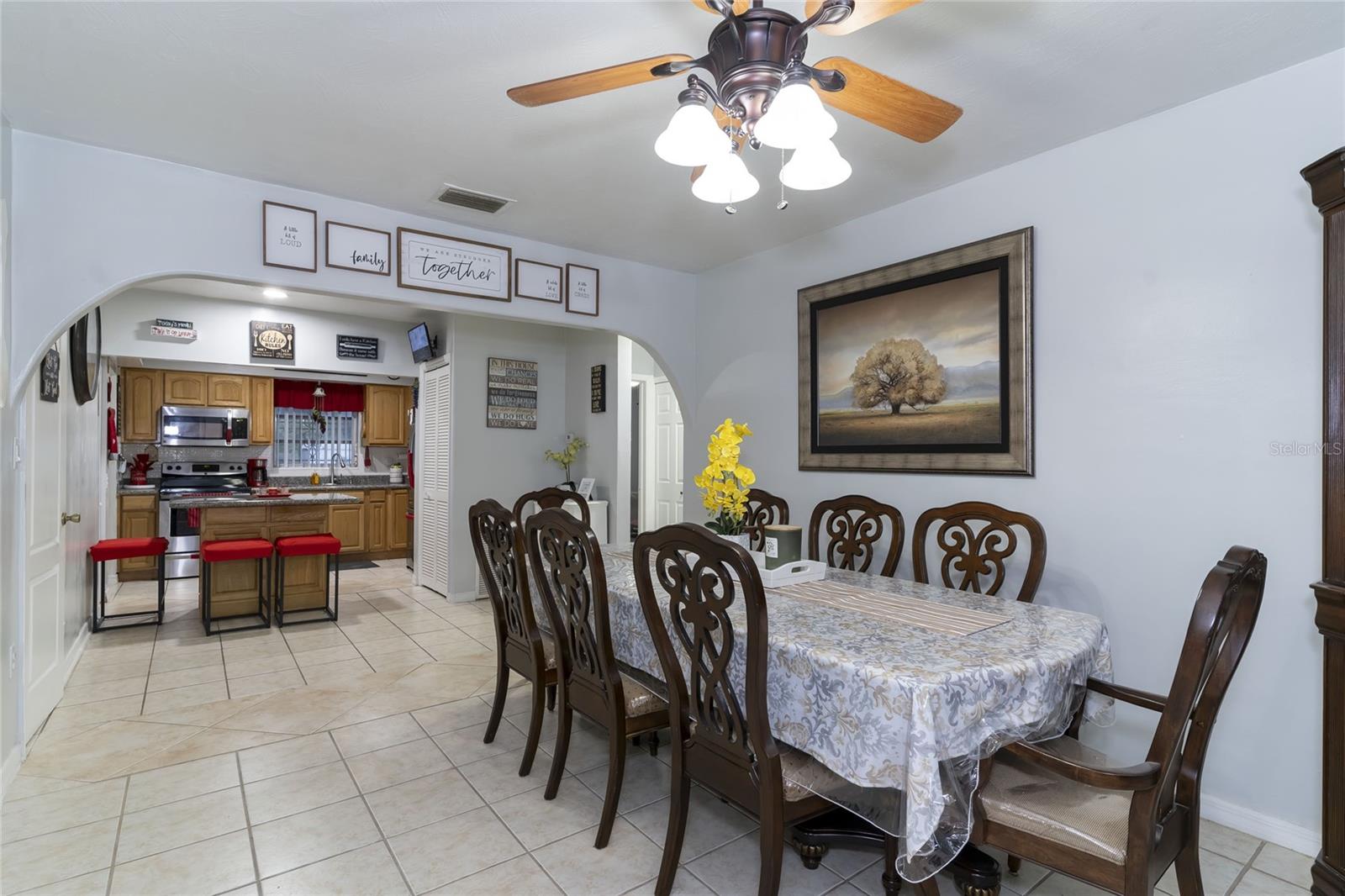 Image 10 of 49 For 1802 Knollwood Street