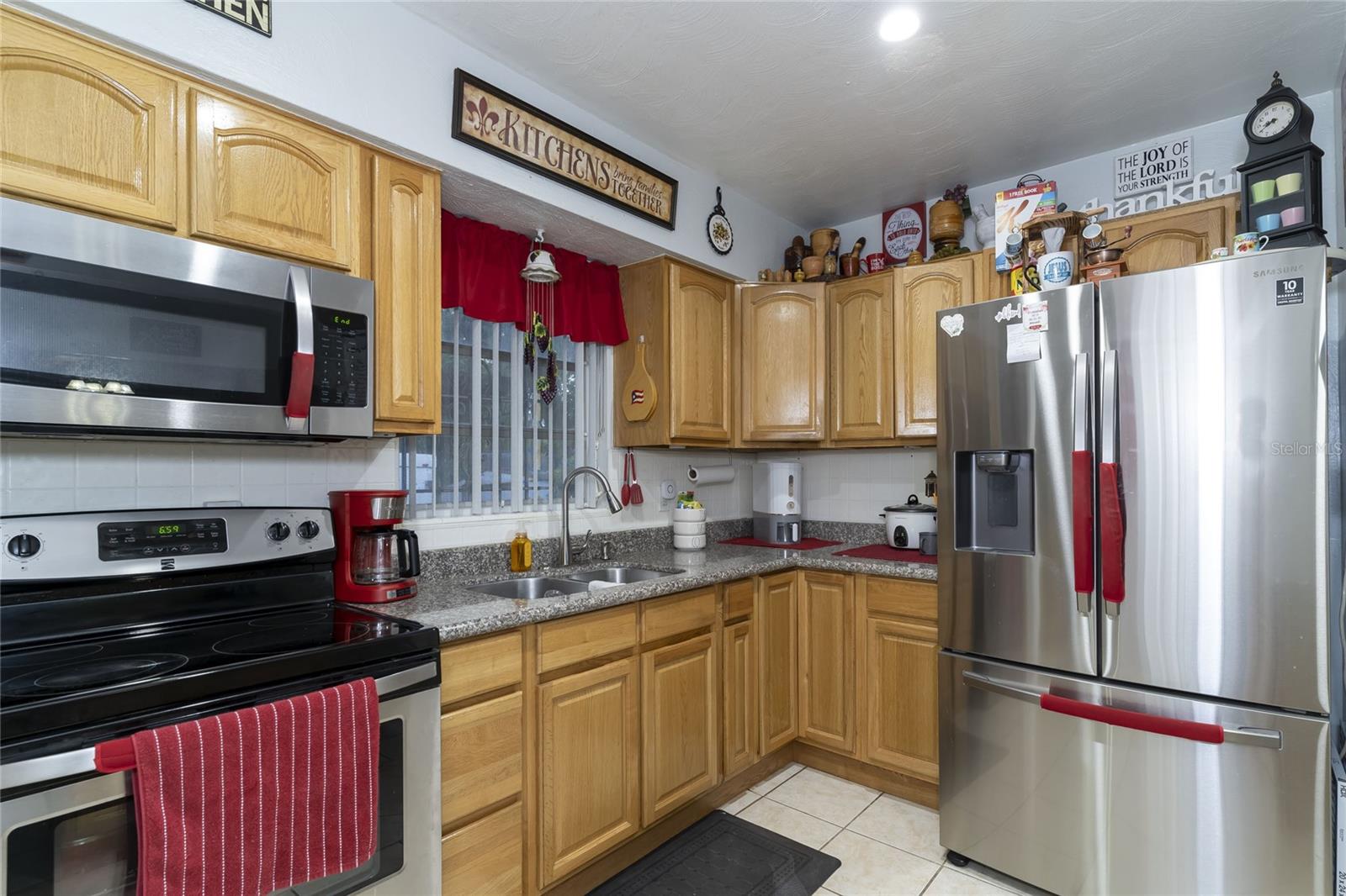 Image 15 of 49 For 1802 Knollwood Street