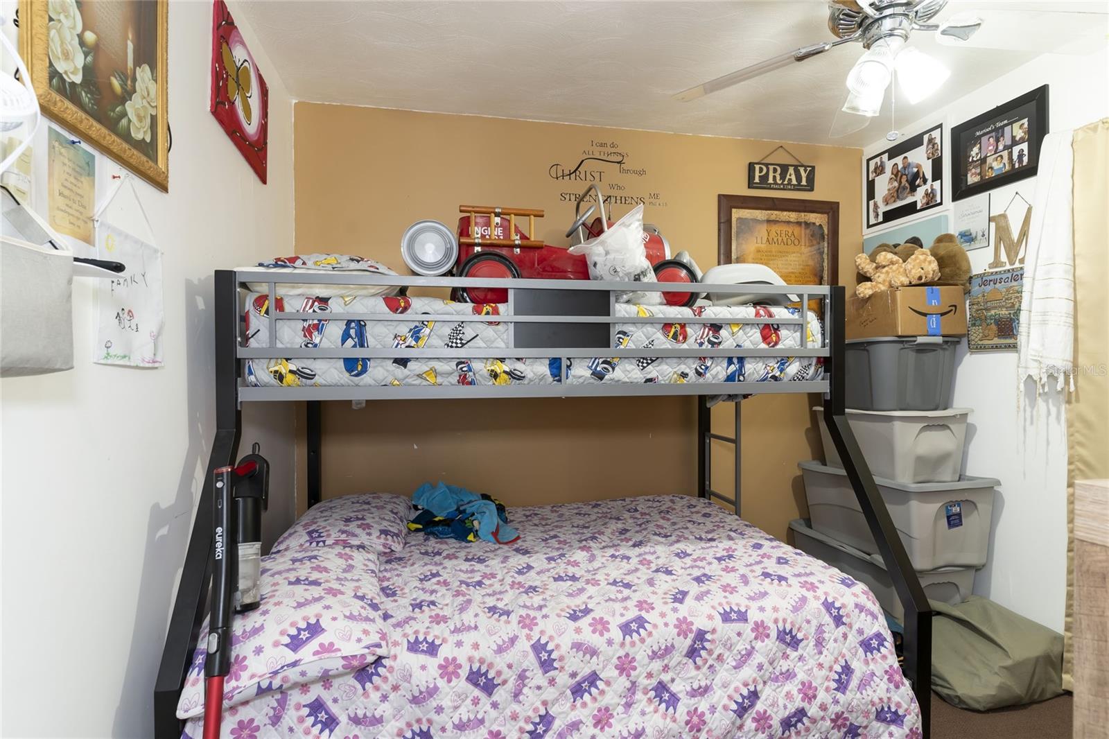 Image 17 of 49 For 1802 Knollwood Street