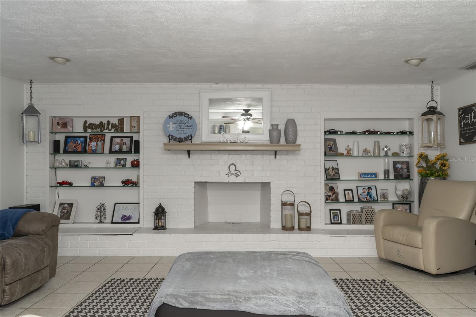 Image 43 of 49 For 1802 Knollwood Street