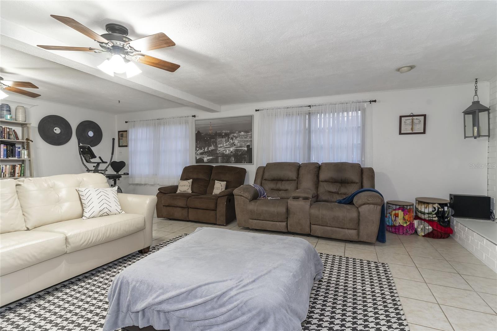 Image 46 of 49 For 1802 Knollwood Street