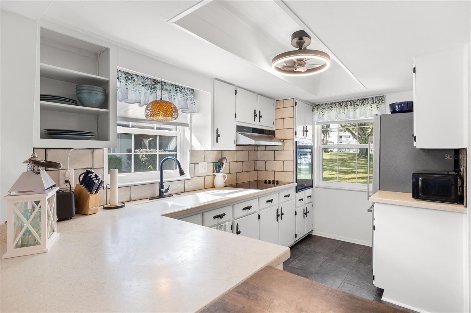 Image 13 of 37 For 200 Glennes Lane 103