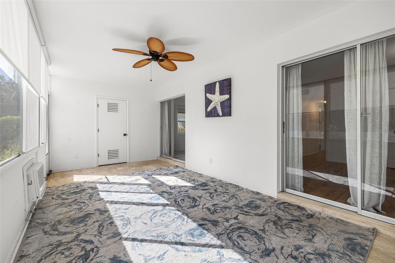 Image 23 of 37 For 200 Glennes Lane 103