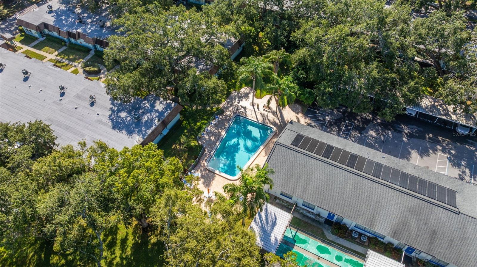 Image 28 of 37 For 200 Glennes Lane 103