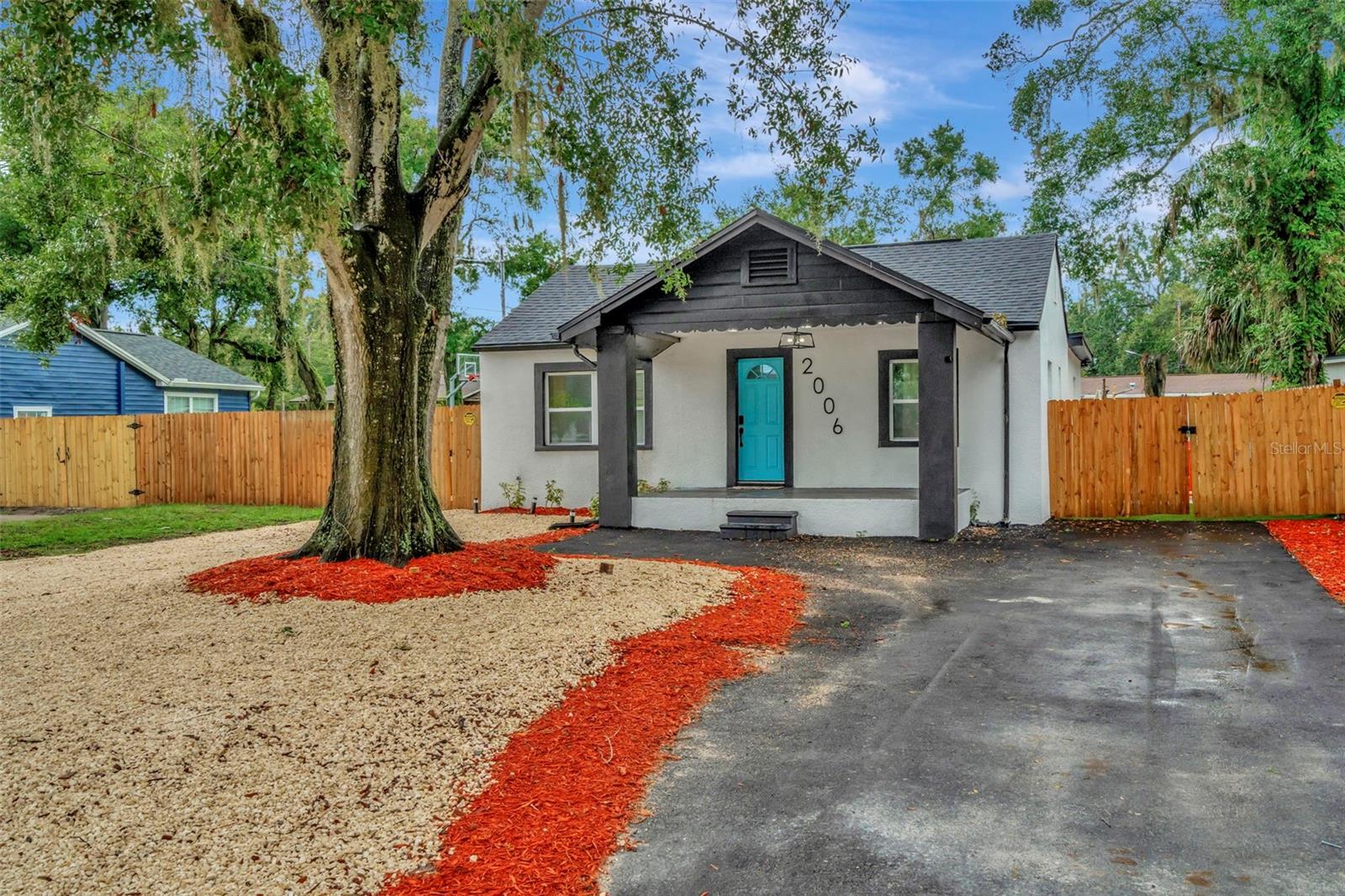 Image 30 of 34 For 2006 Henry Avenue