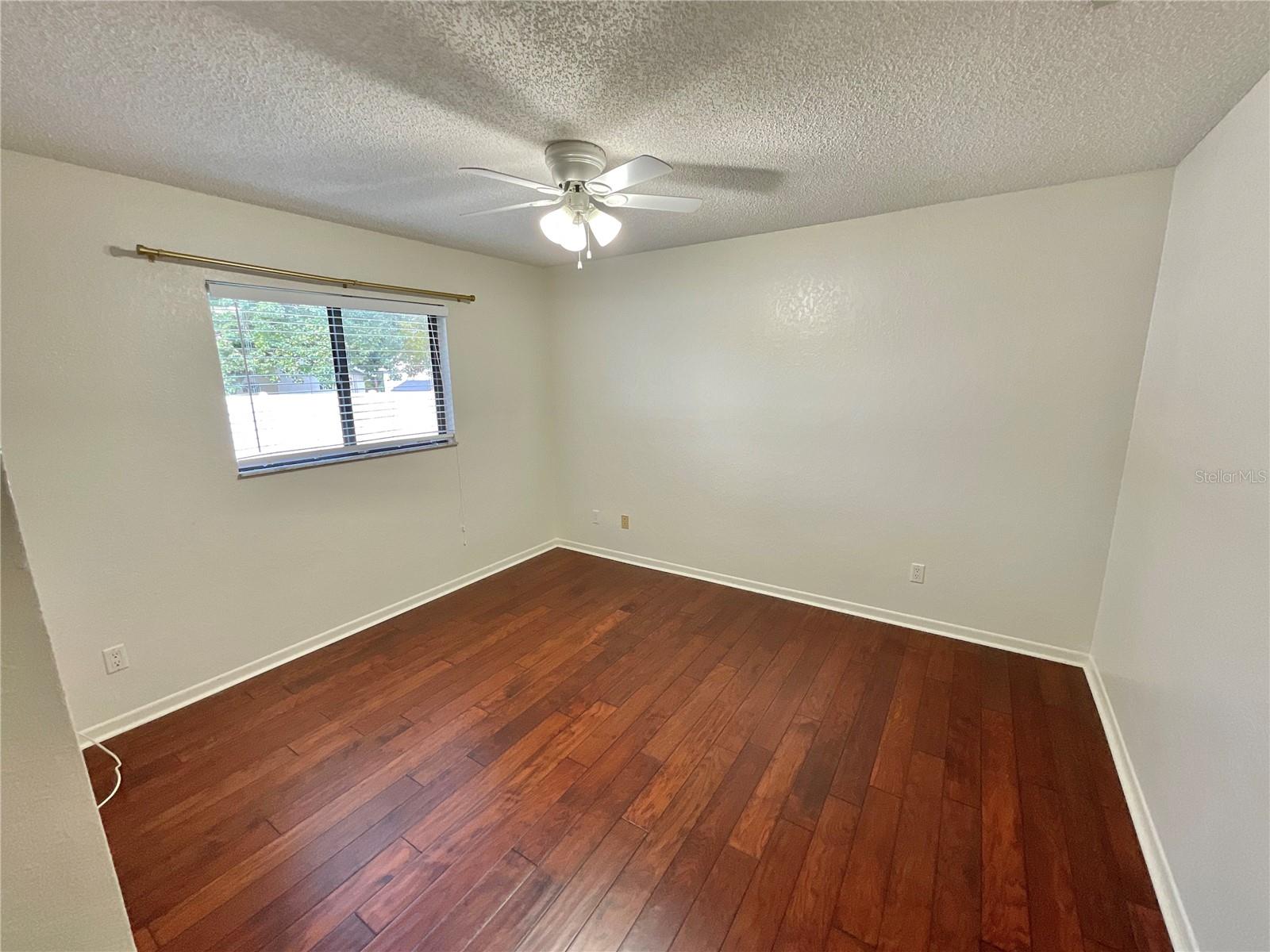 Image 14 of 36 For 1349 Hillside Drive