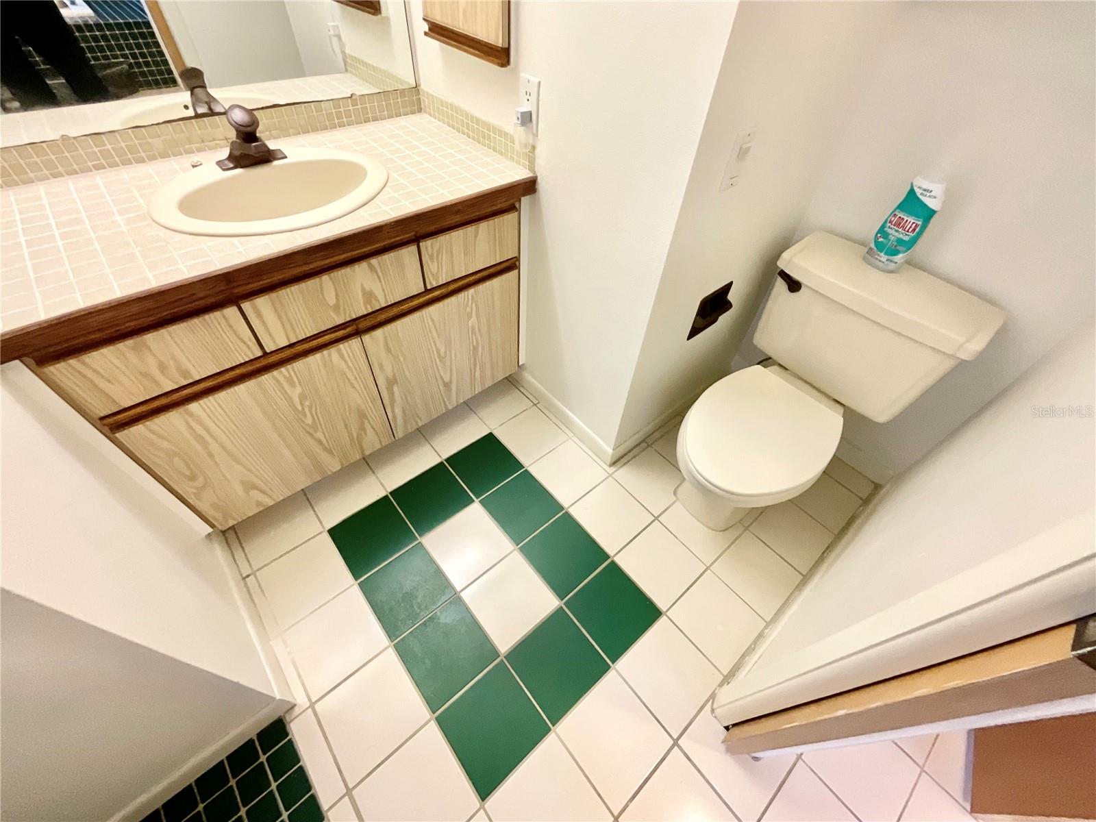 Image 18 of 36 For 1349 Hillside Drive