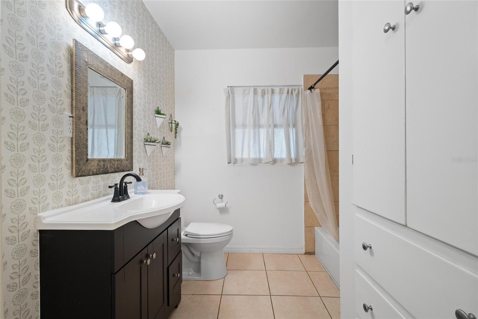 Image 11 of 23 For 4625 3rd Avenue S