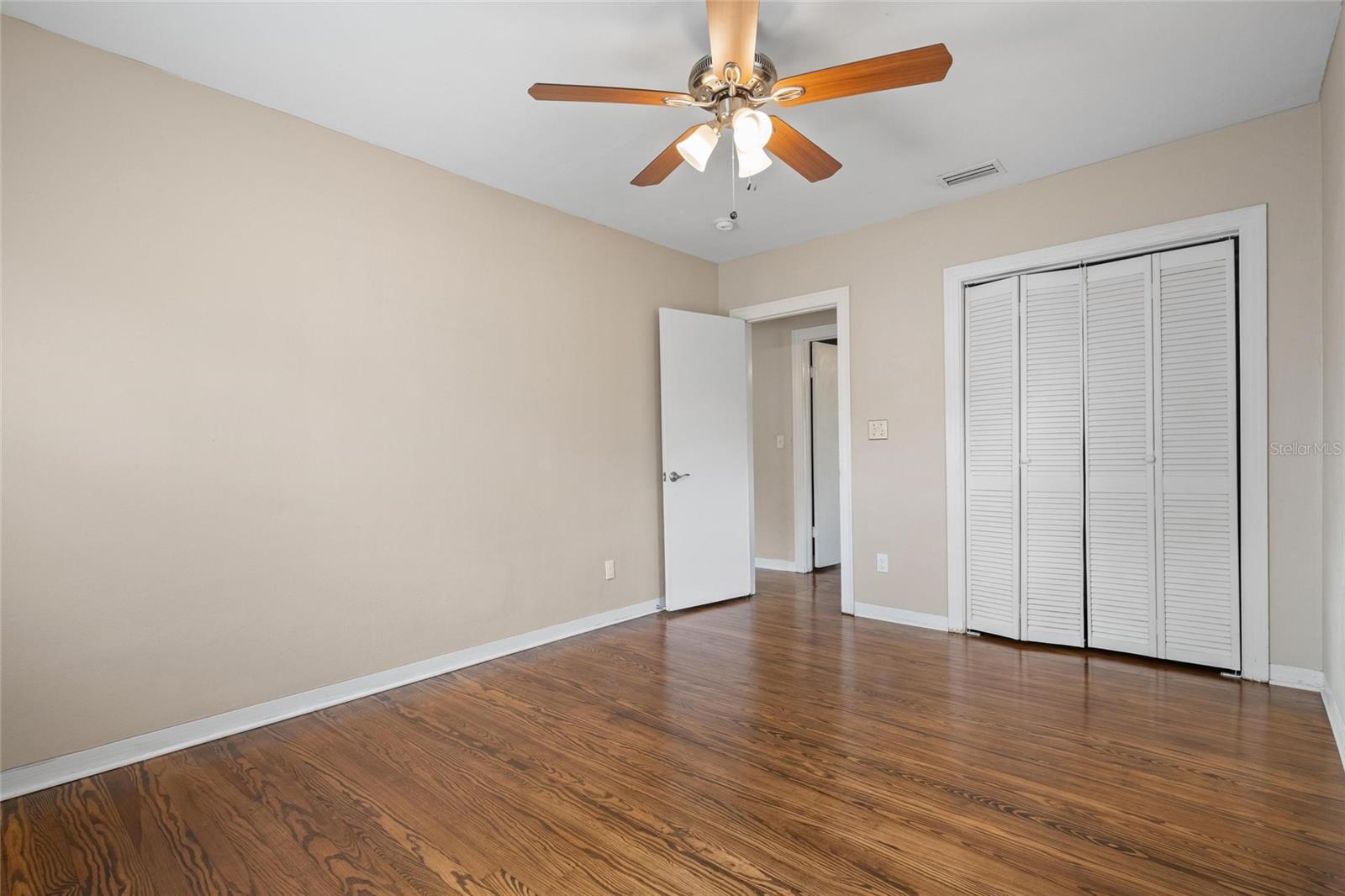 Image 14 of 23 For 4625 3rd Avenue S