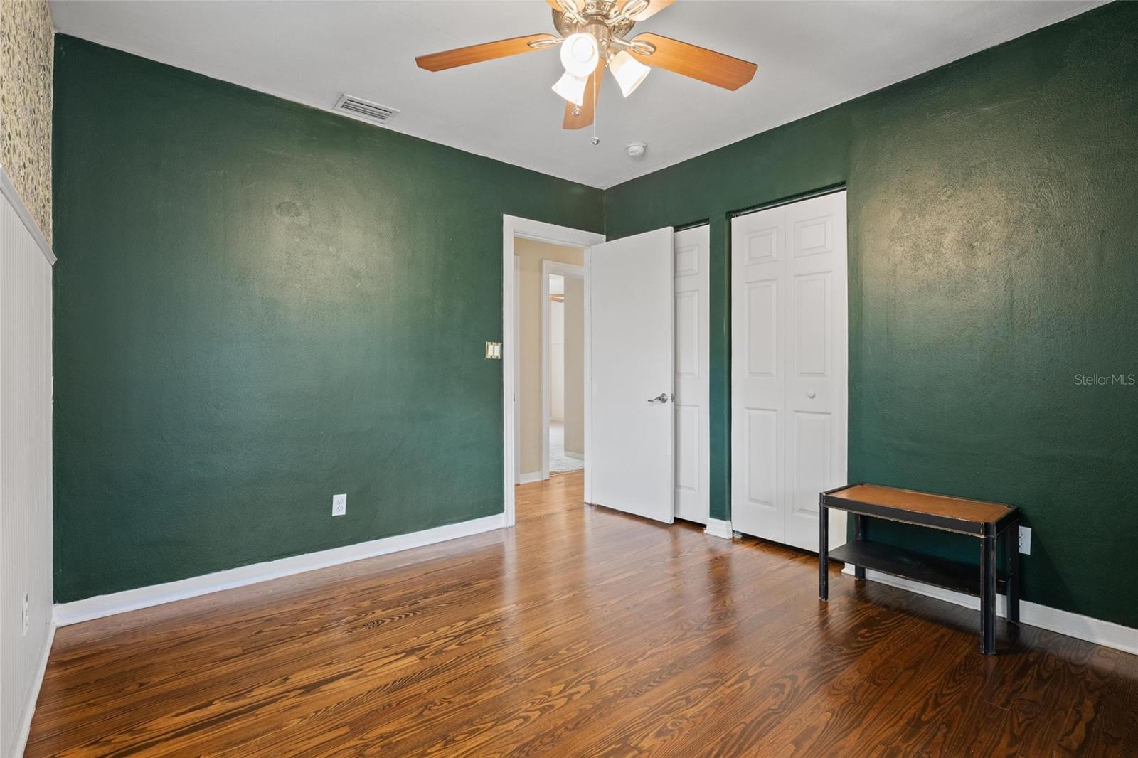 Image 15 of 23 For 4625 3rd Avenue S