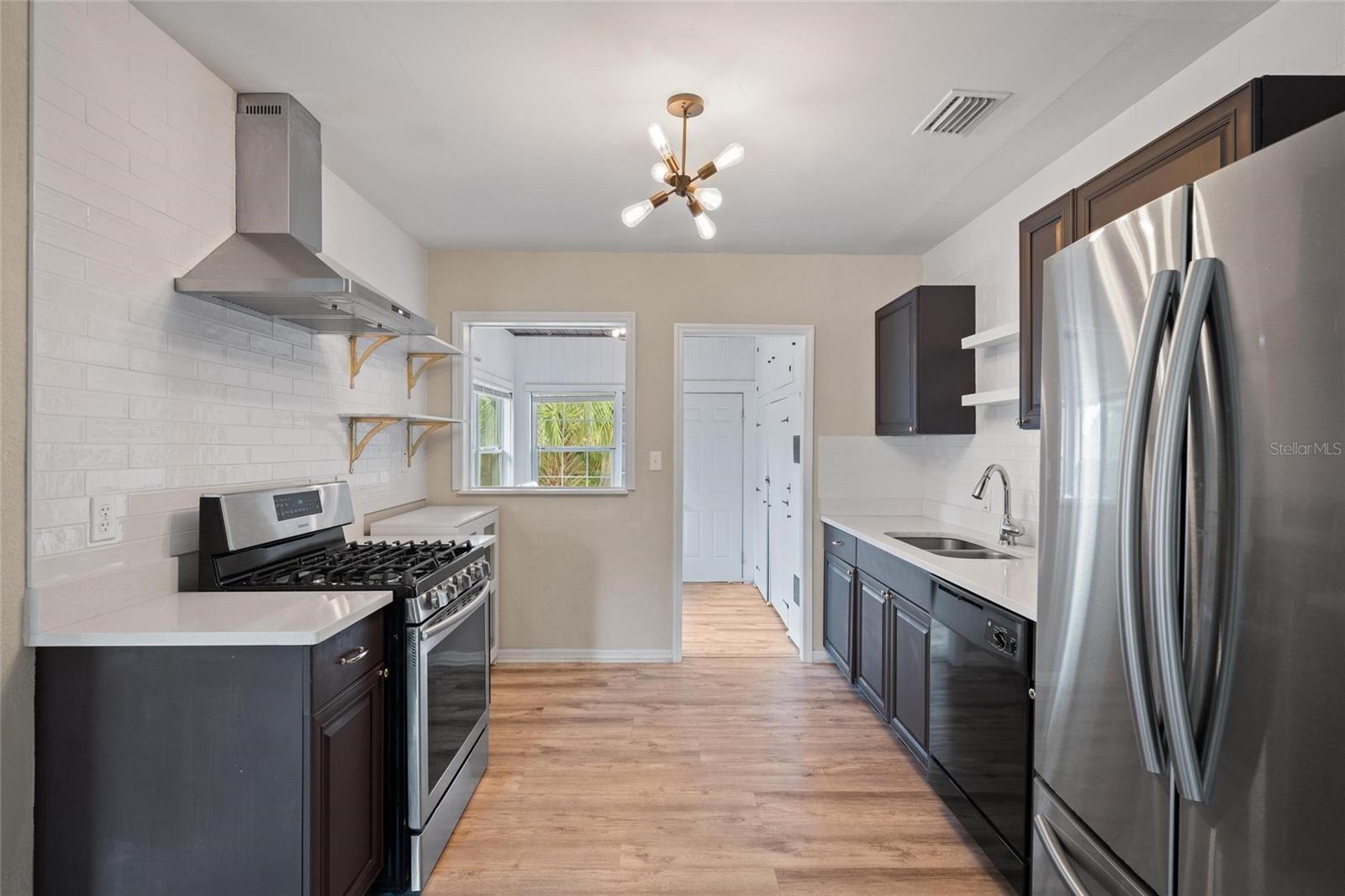 Image 8 of 23 For 4625 3rd Avenue S