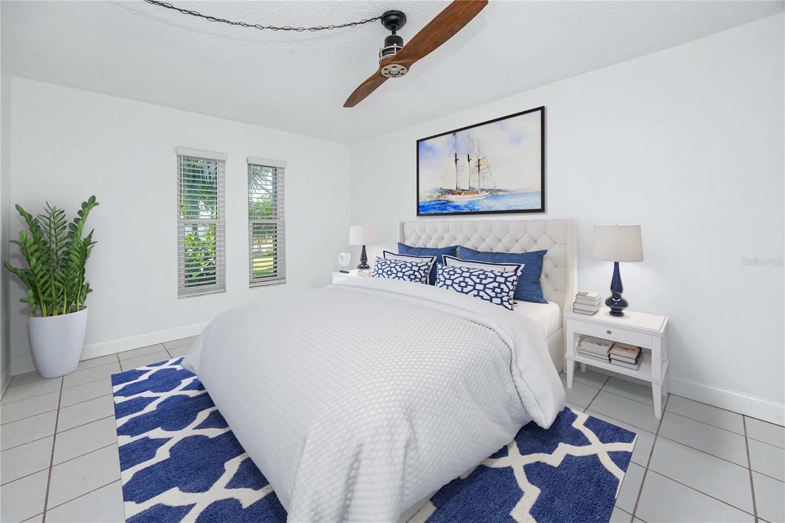 Listing photo id 21 for 9817 San Sierra Way