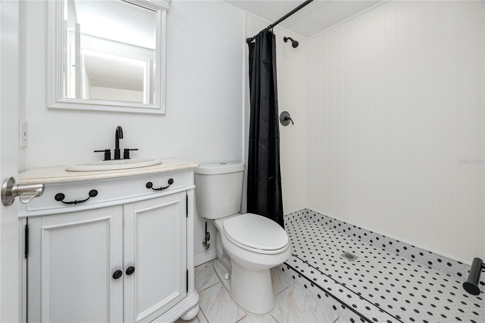 Listing photo id 31 for 9817 San Sierra Way