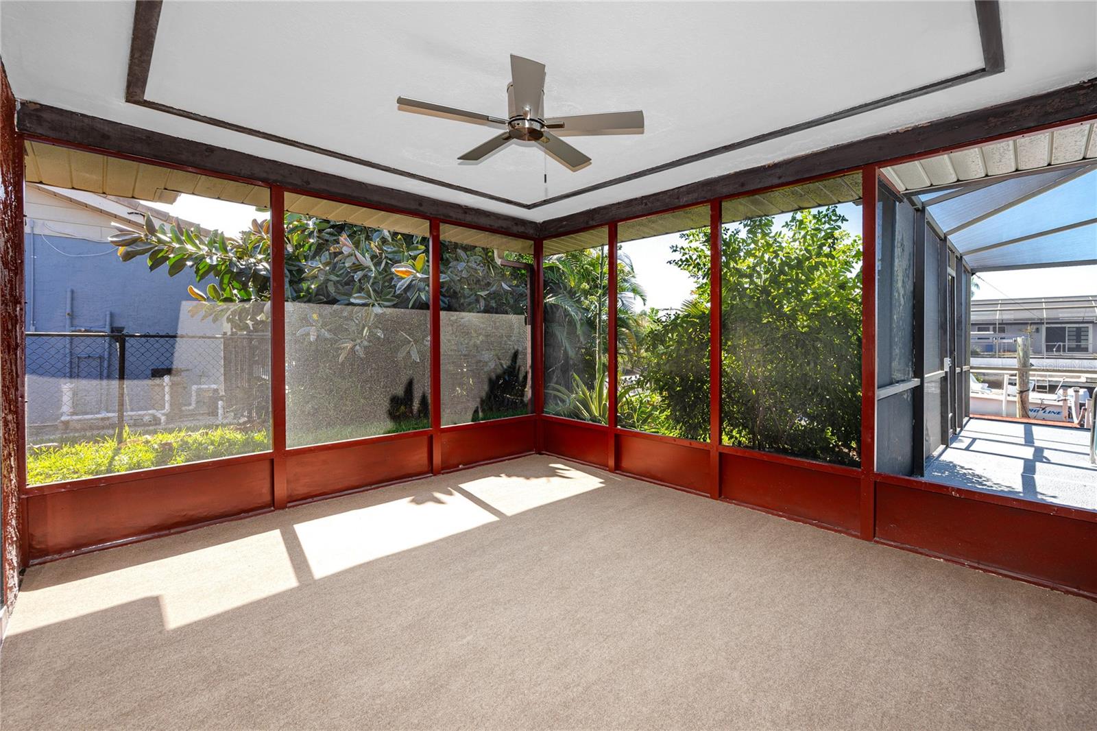 Listing photo id 34 for 9817 San Sierra Way