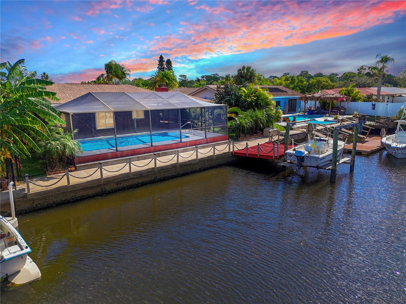 Listing photo id 46 for 9817 San Sierra Way