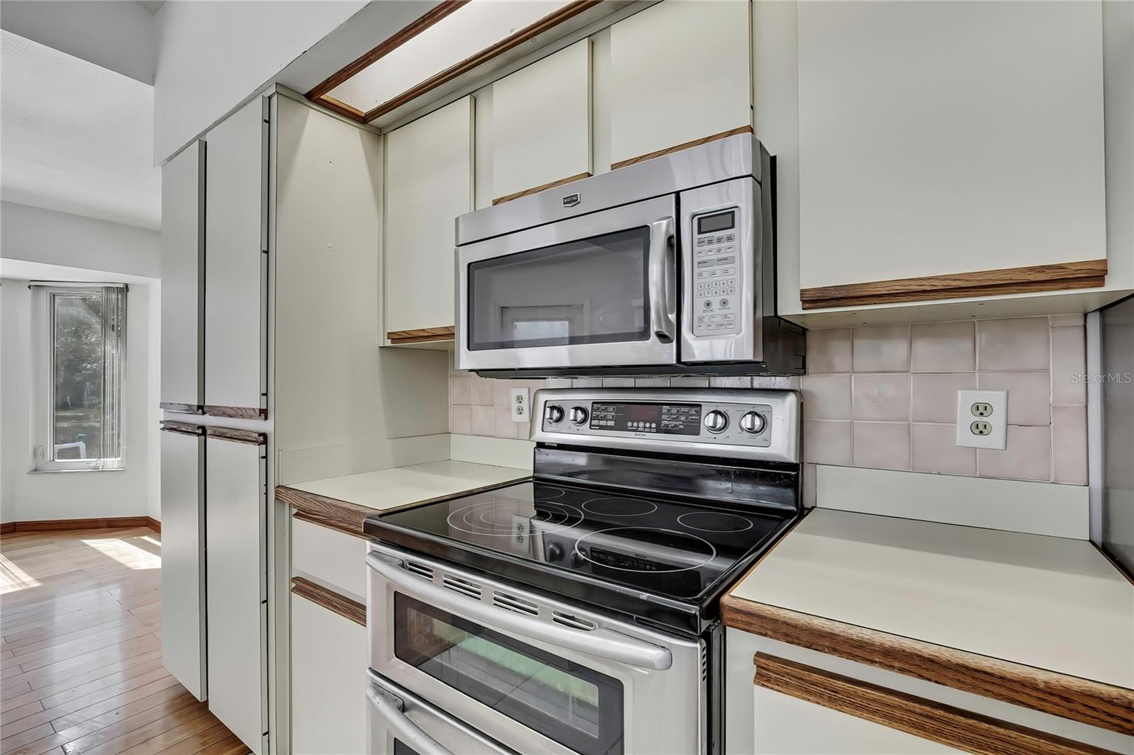 Image 15 of 40 For 1448 Stafford Street