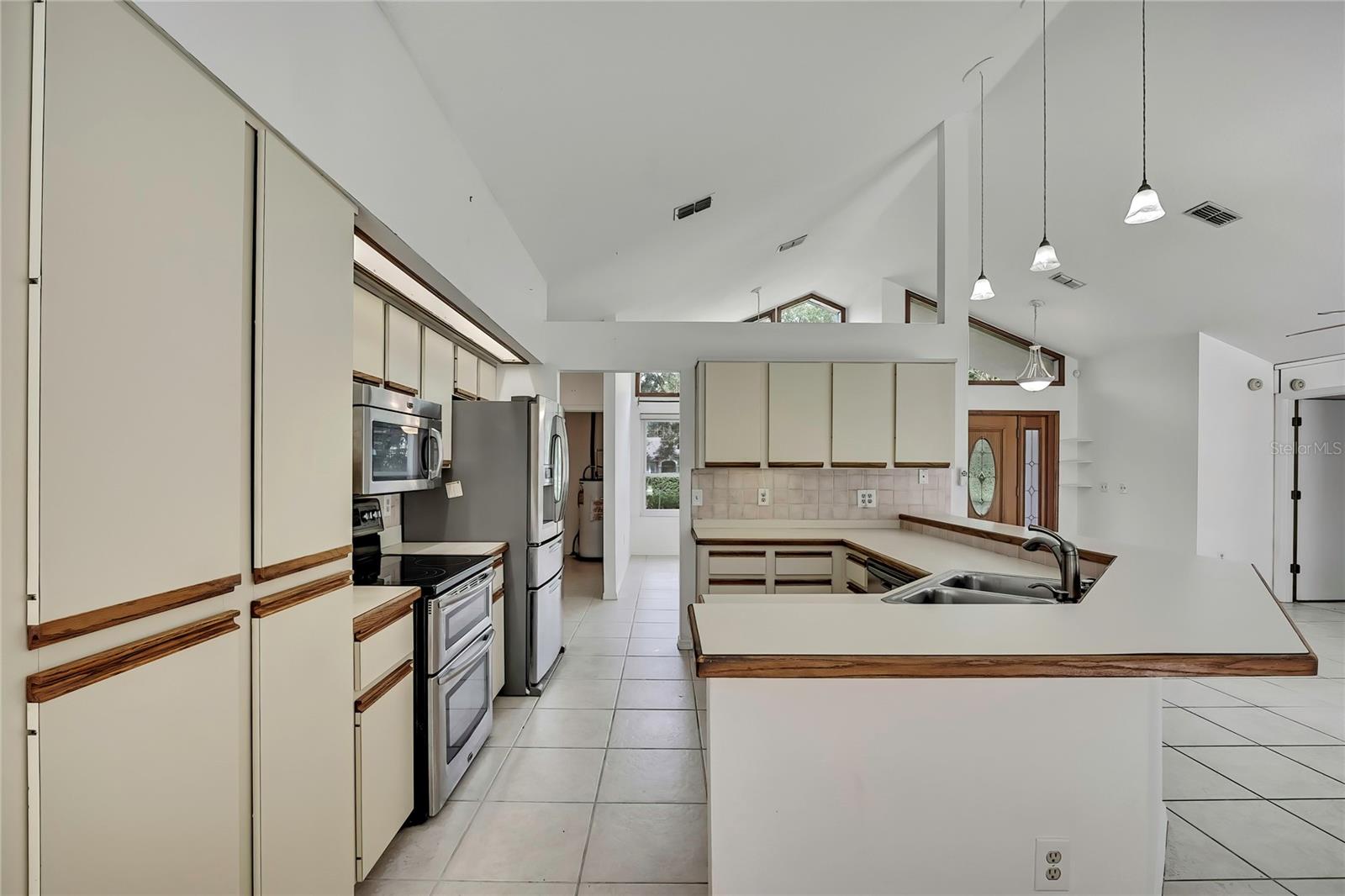 Image 17 of 40 For 1448 Stafford Street