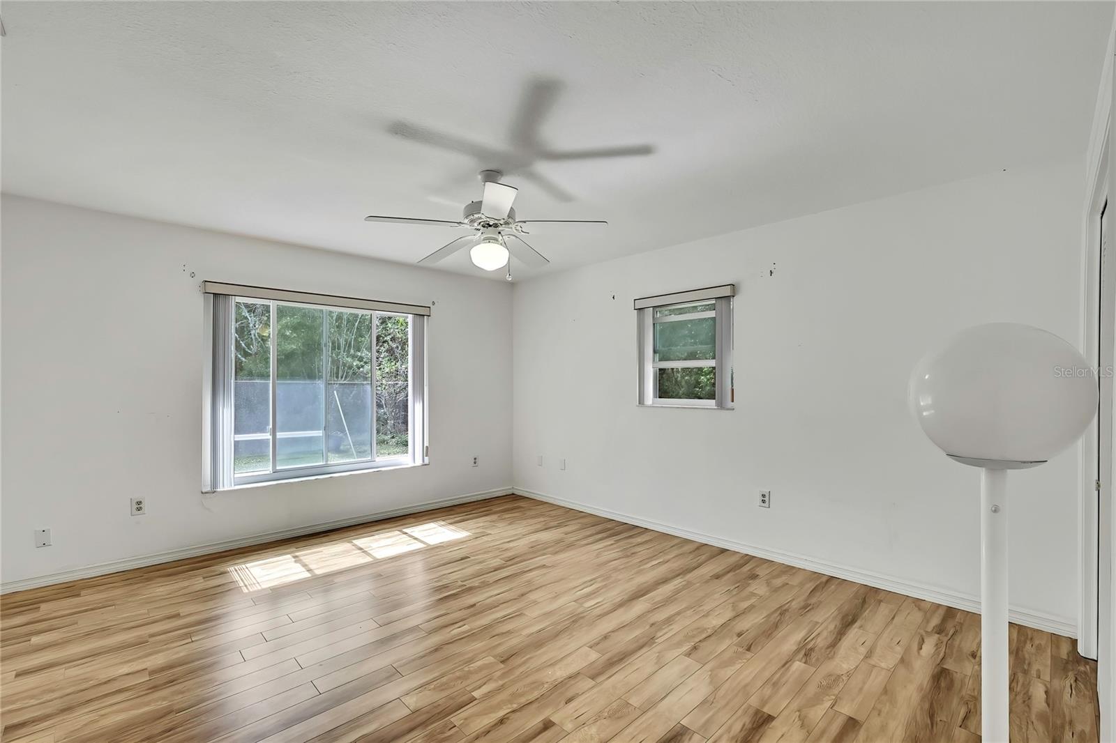 Image 32 of 40 For 1448 Stafford Street