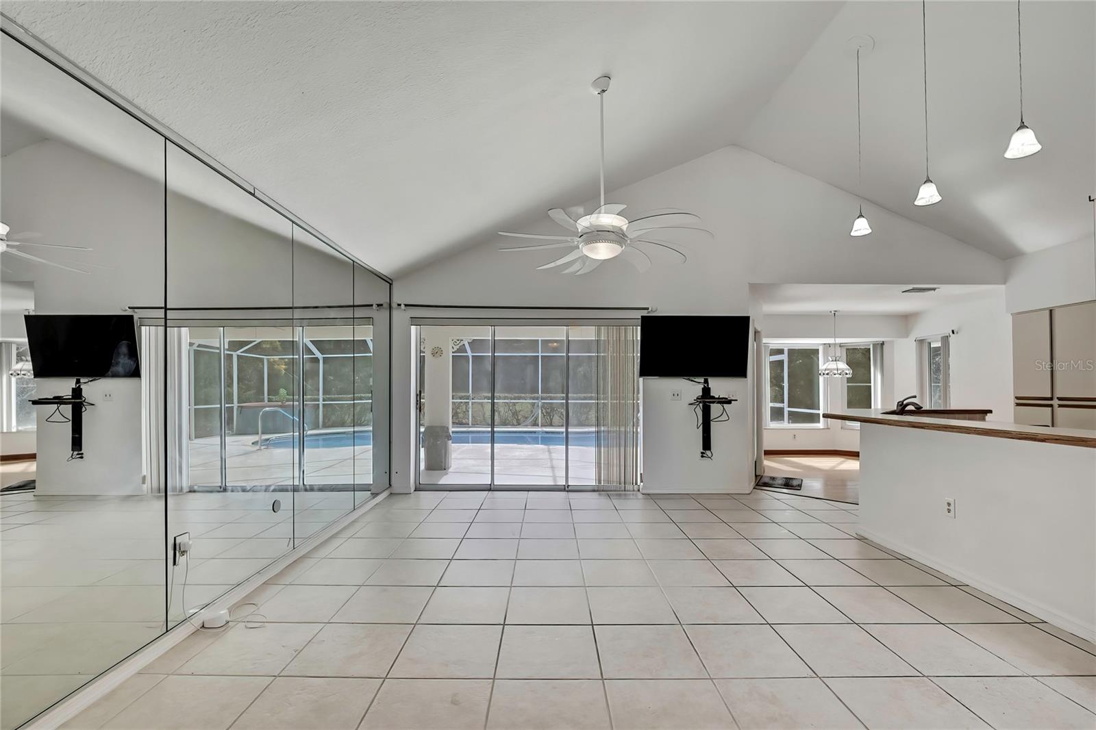 Image 9 of 40 For 1448 Stafford Street