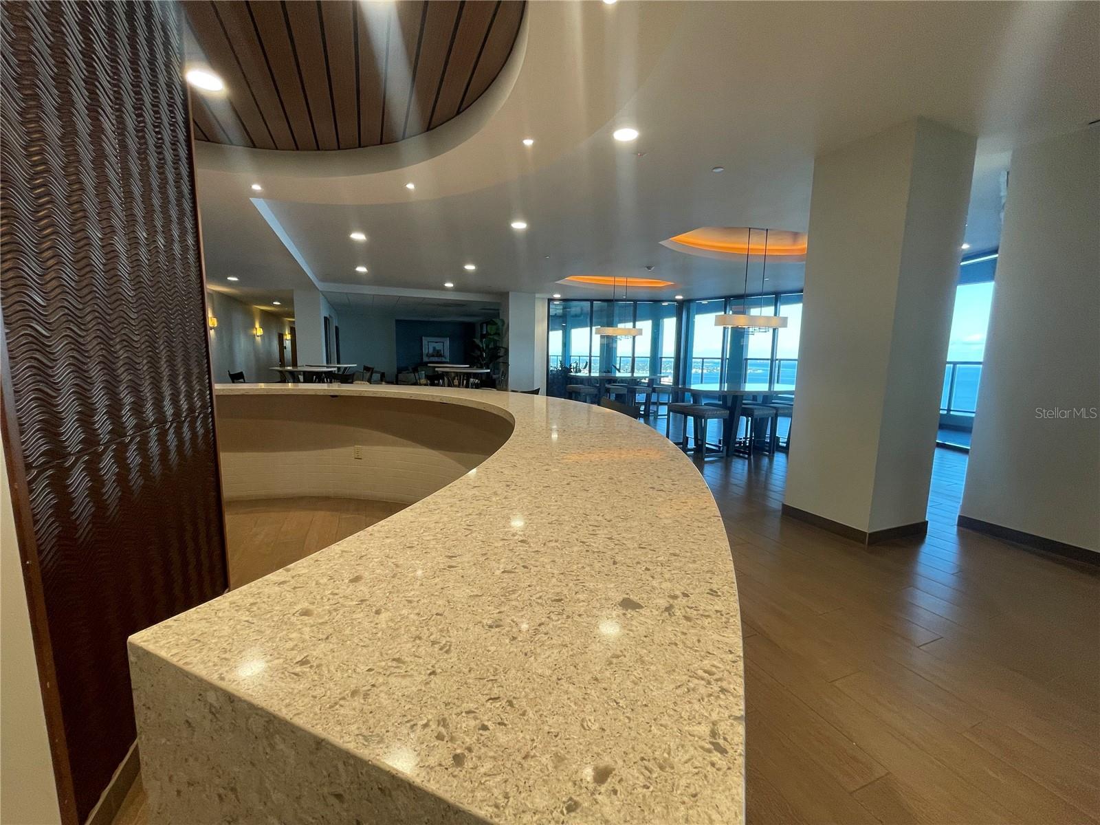 Image 36 of 58 For 1 Beach Drive Se 1508