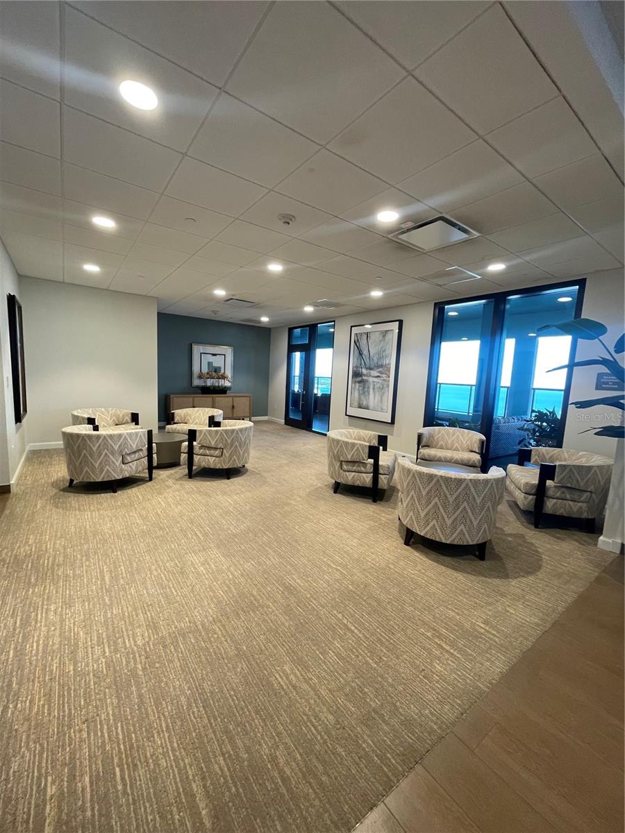 Image 38 of 58 For 1 Beach Drive Se 1508