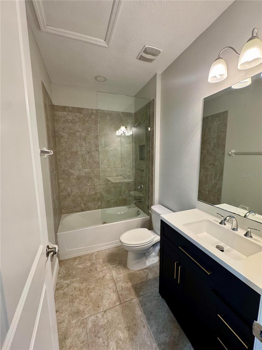 Image 17 of 25 For 6104 Champions Row Street