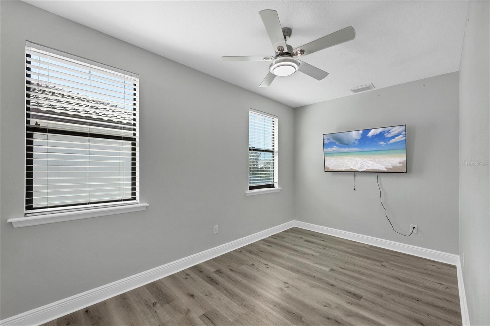 Image 38 of 59 For 6104 Champions Row Street