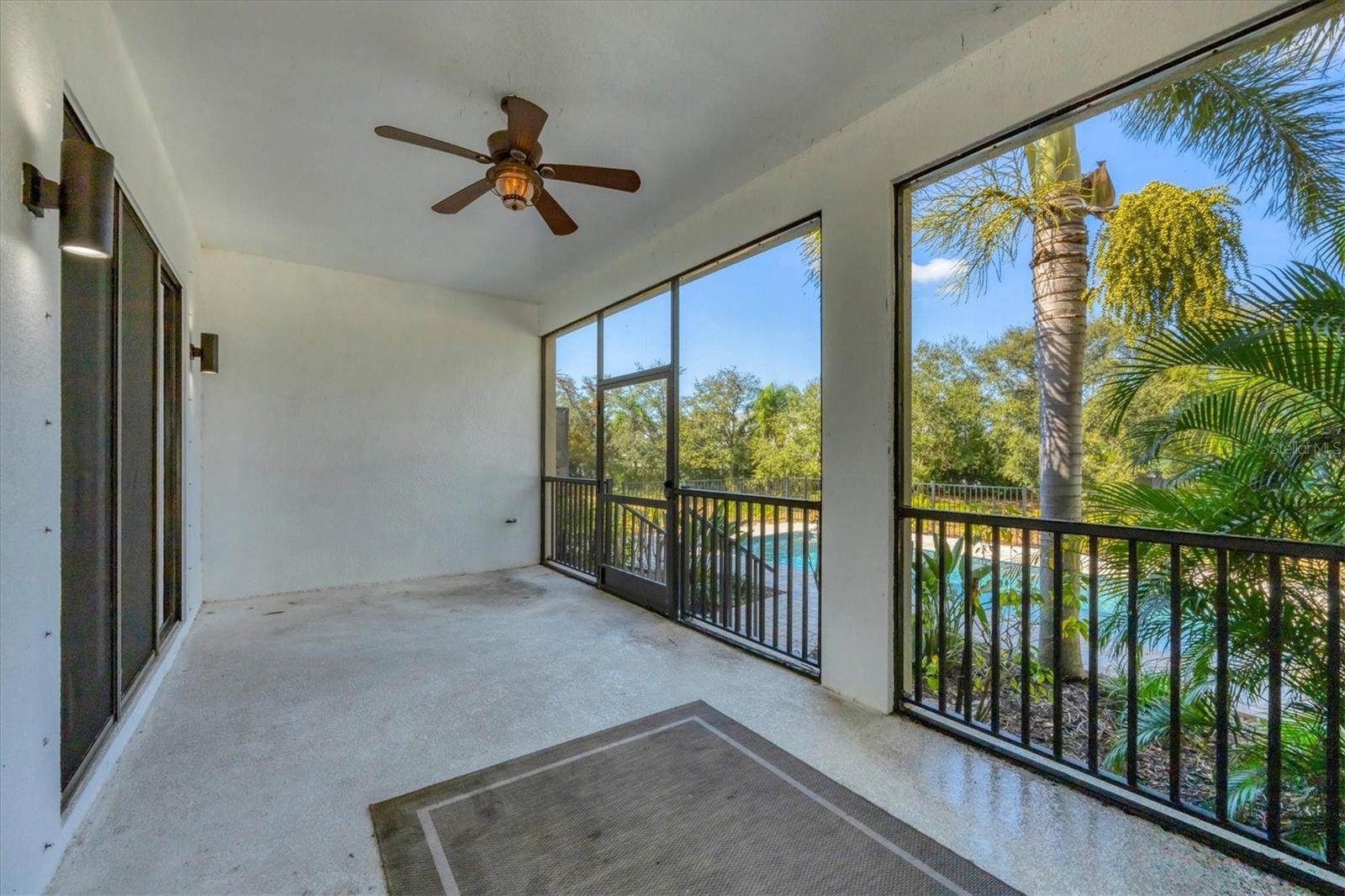 Image 43 of 59 For 6104 Champions Row Street