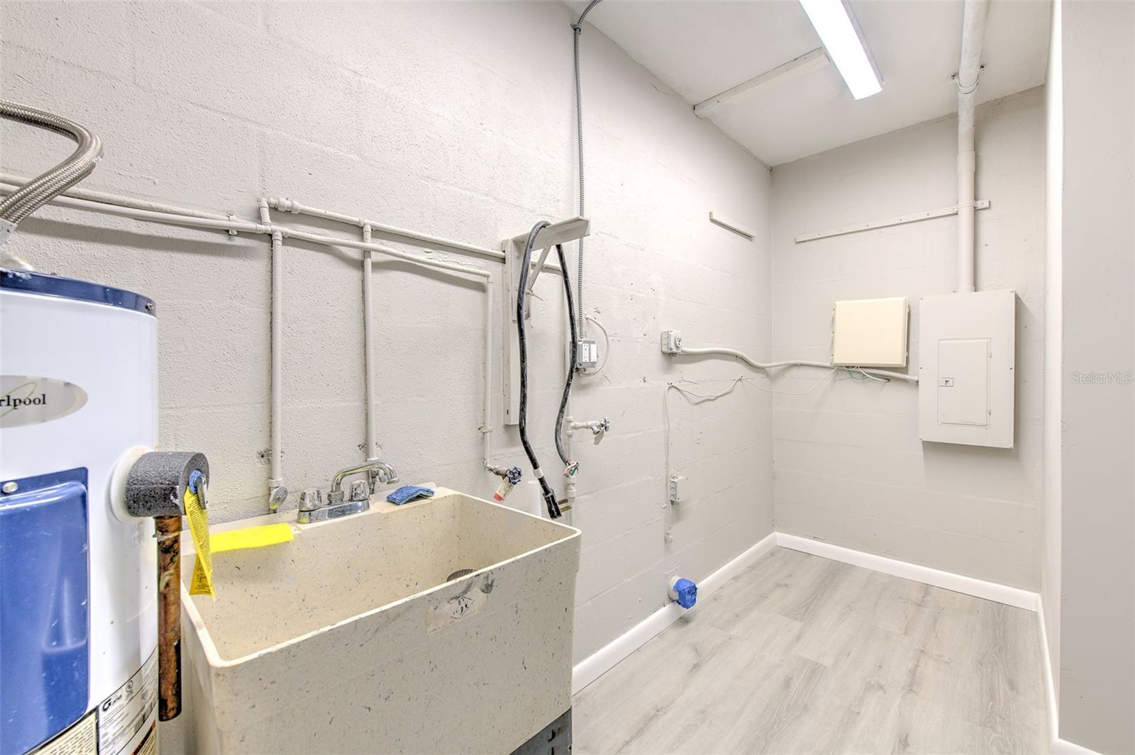 Image 18 of 37 For 37224 Nicole Avenue