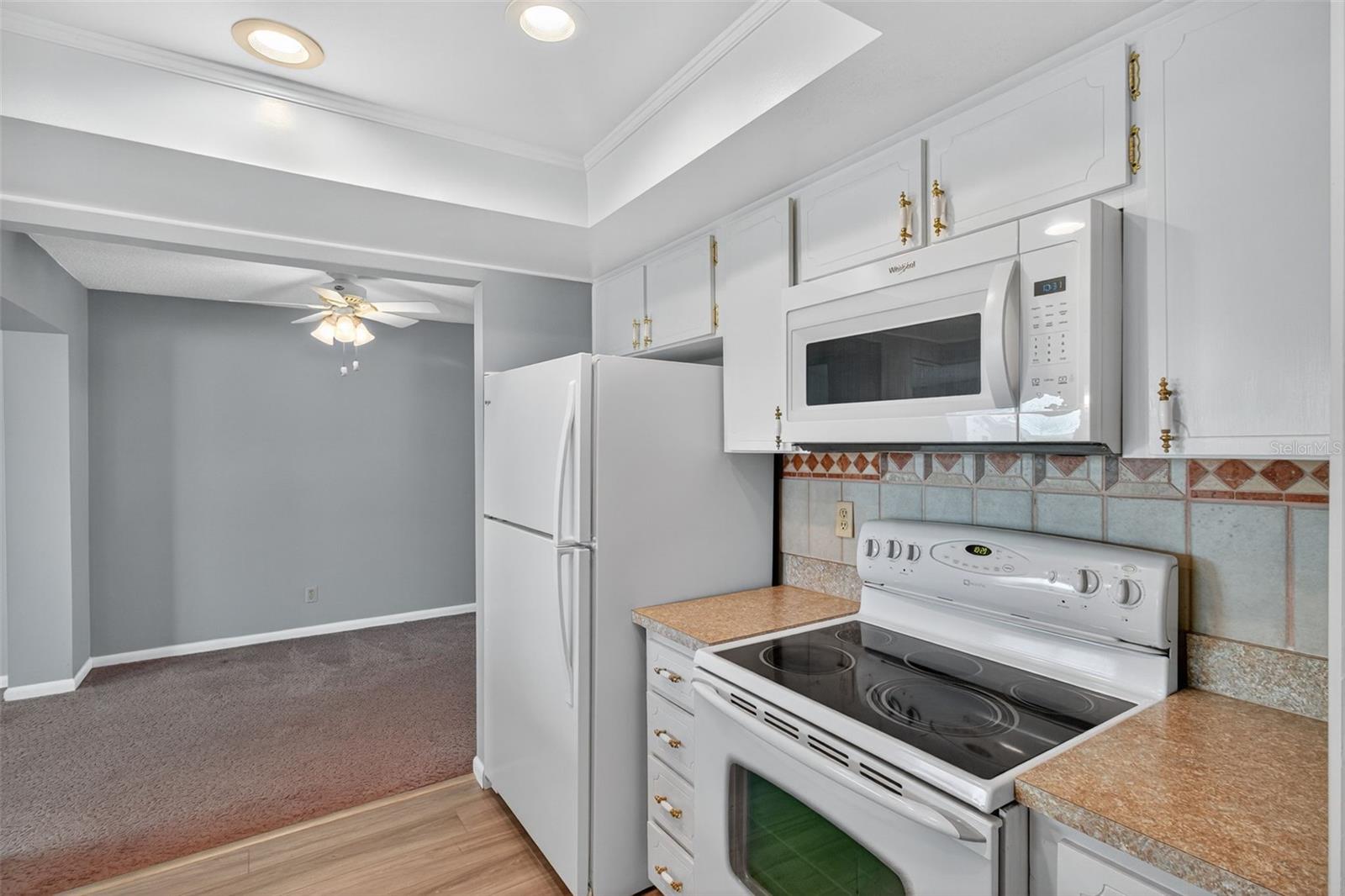 Image 14 of 35 For 9481 45th Place N 9481