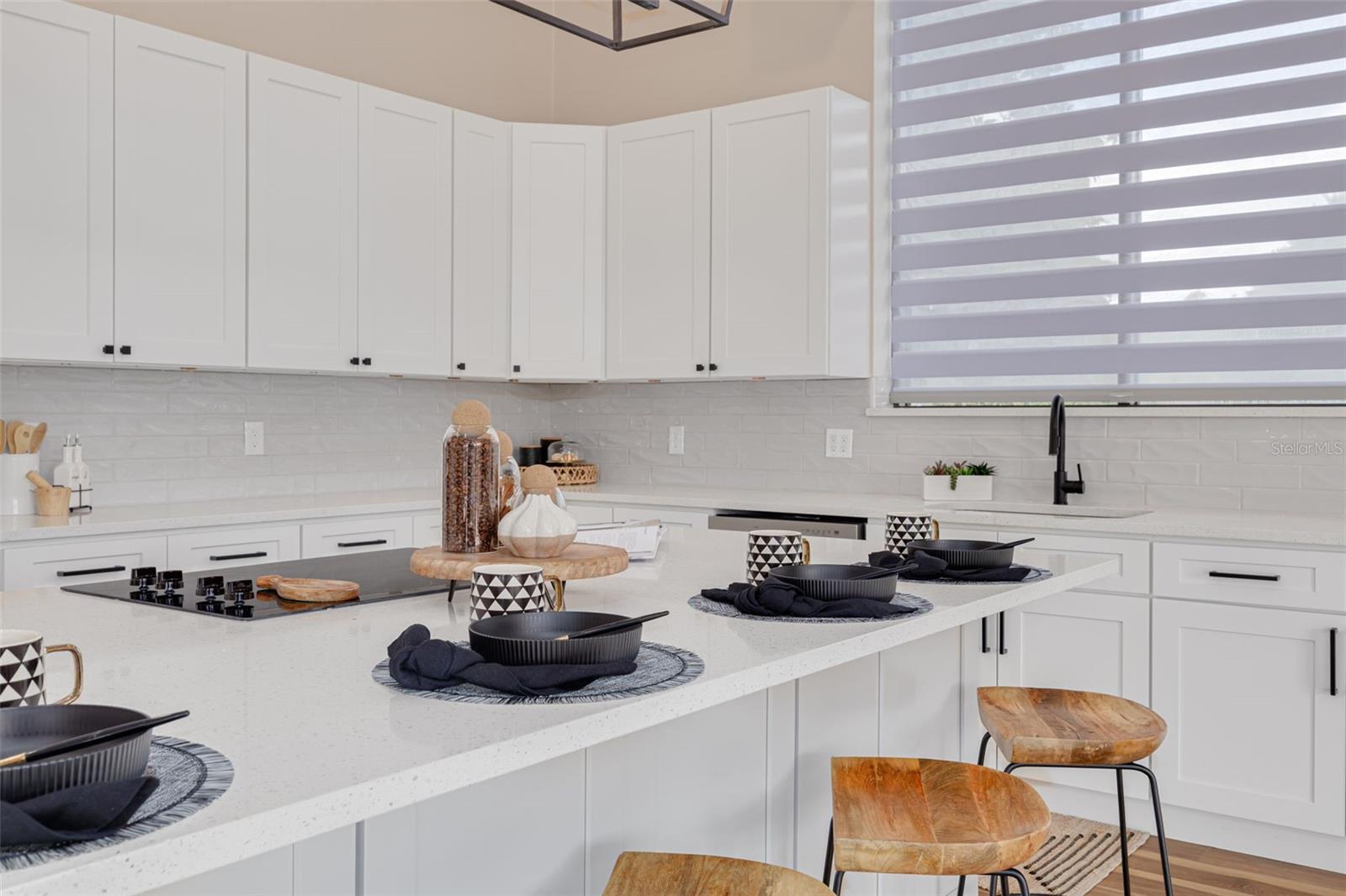 Image 12 of 47 For 10084 Twelve Oaks Court