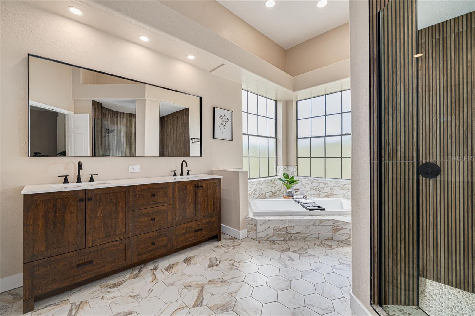 Image 21 of 47 For 10084 Twelve Oaks Court