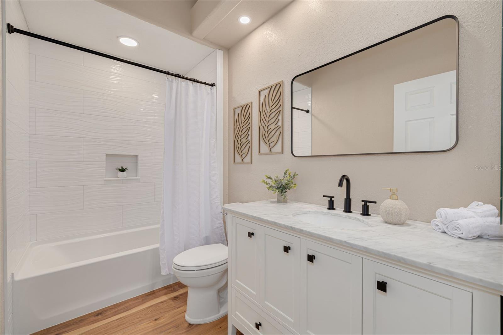 Image 23 of 47 For 10084 Twelve Oaks Court