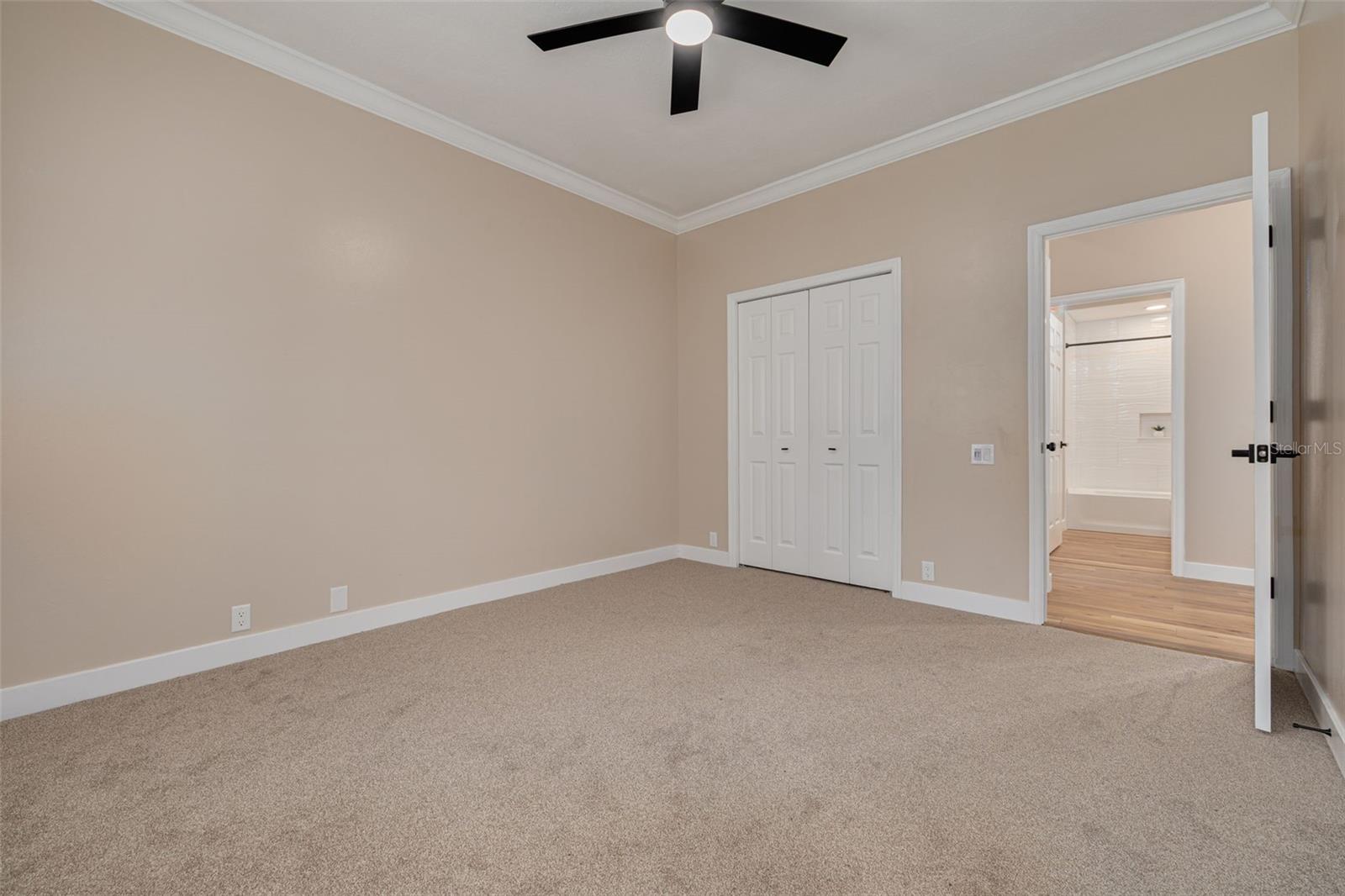 Image 28 of 47 For 10084 Twelve Oaks Court