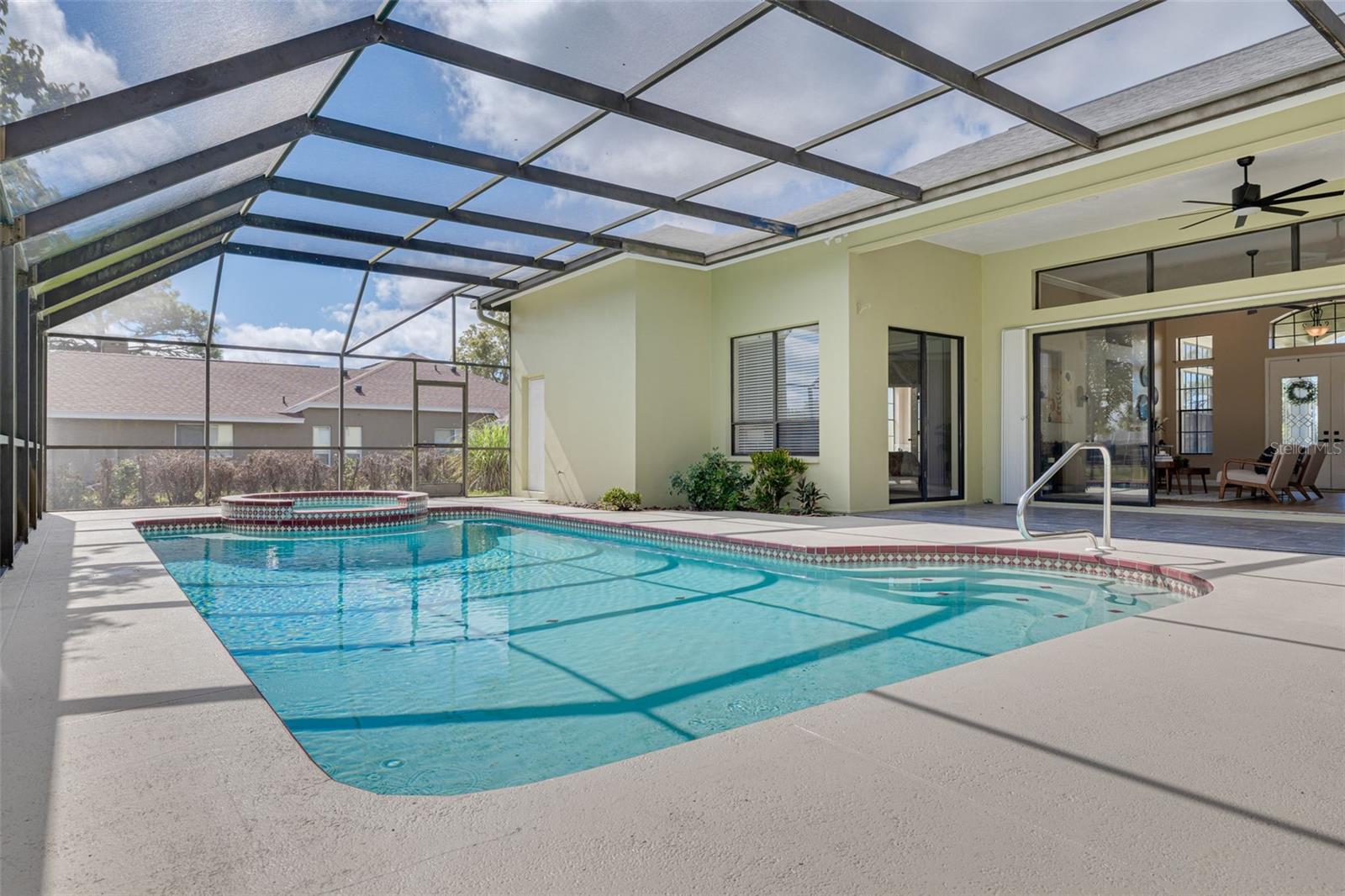 Image 32 of 47 For 10084 Twelve Oaks Court