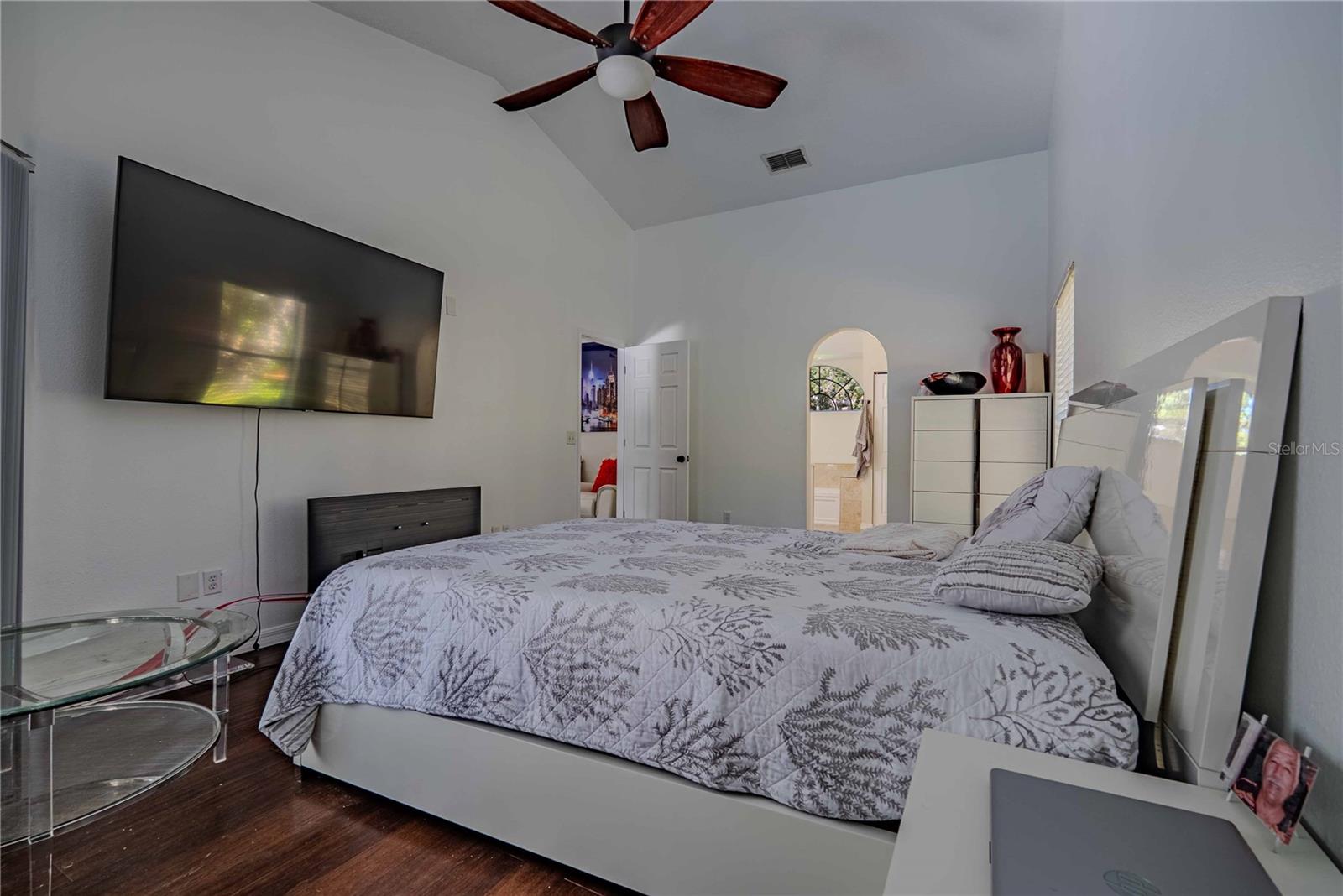 Image 16 of 74 For 14214 Cinnaman Lane