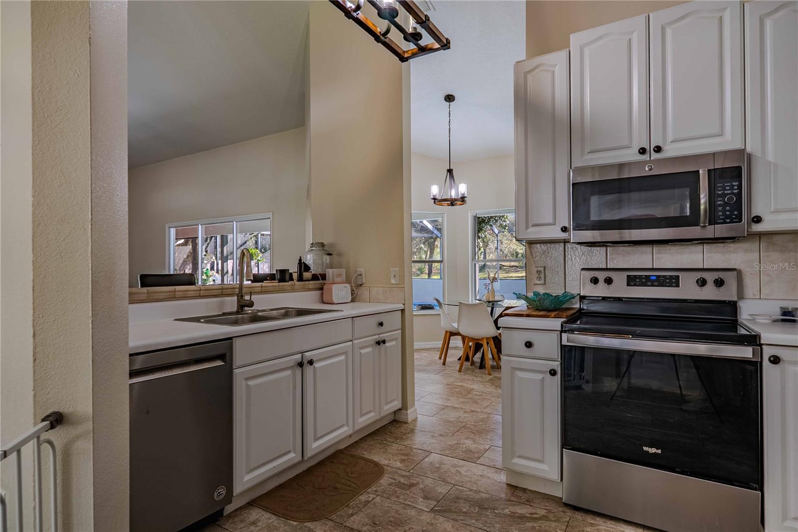 Image 30 of 74 For 14214 Cinnaman Lane