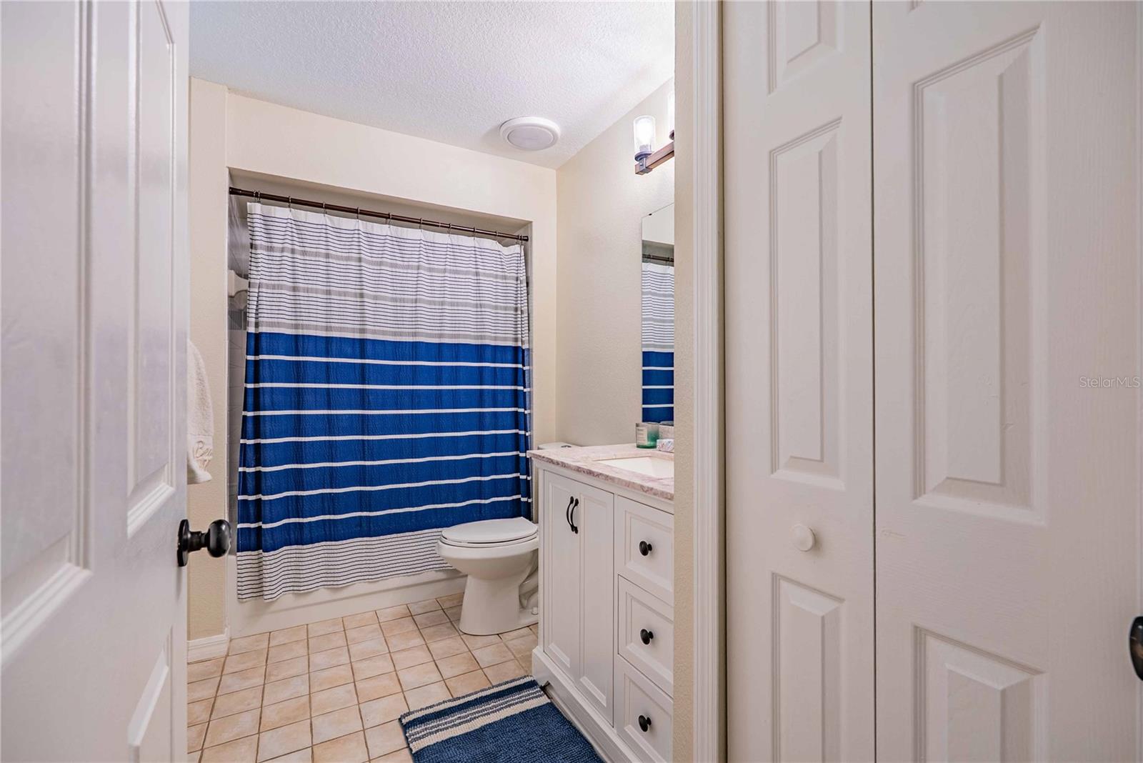 Image 33 of 74 For 14214 Cinnaman Lane