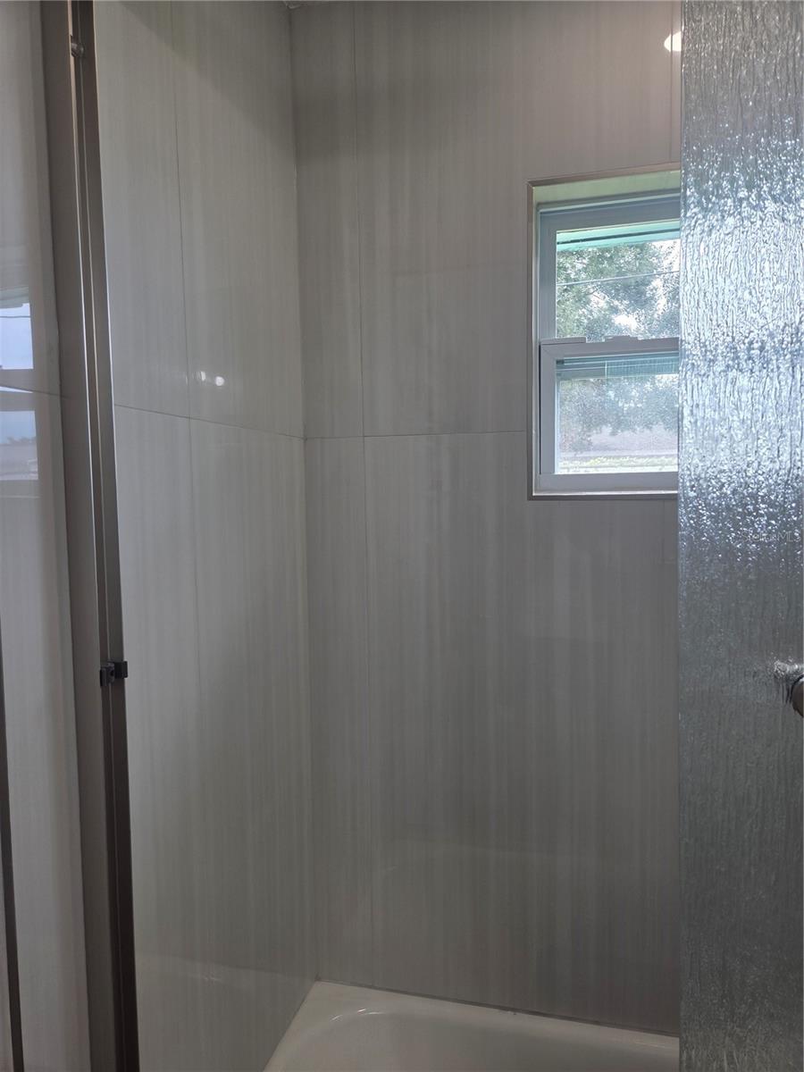 Image 22 of 42 For 8445 Phillip N 13