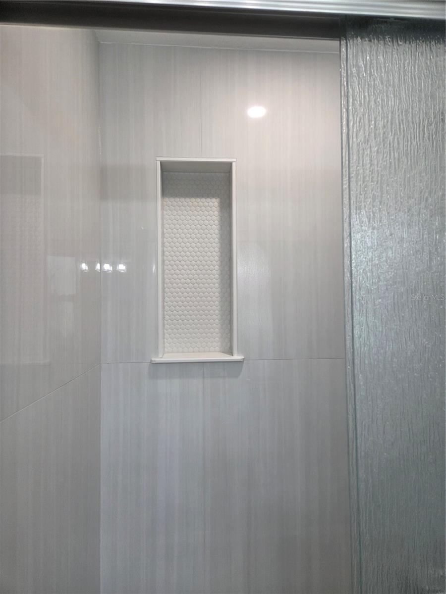 Image 31 of 42 For 8445 Phillip N 13