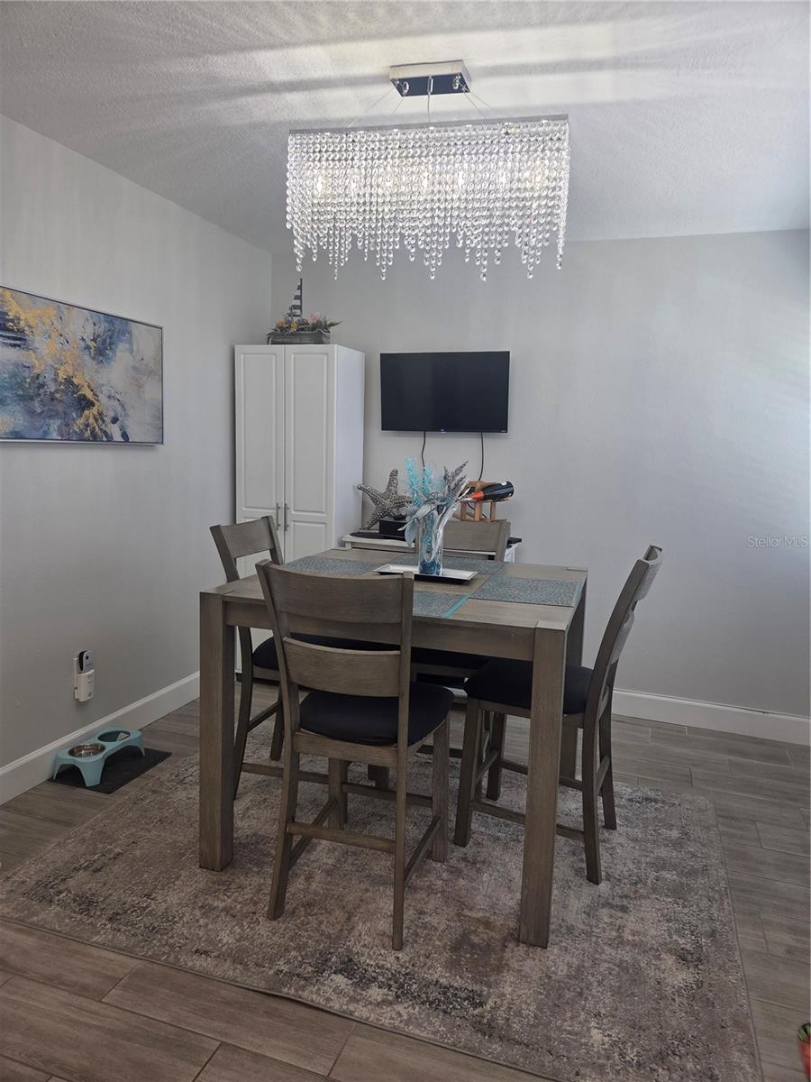 Image 35 of 42 For 8445 Phillip N 13