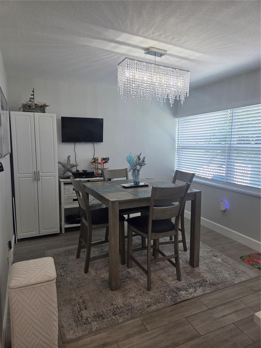 Image 36 of 42 For 8445 Phillip N 13