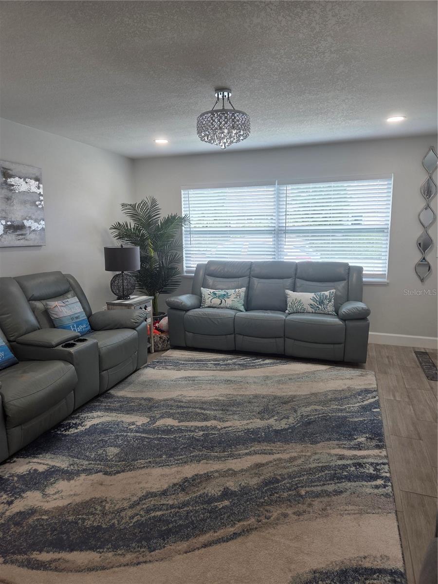 Image 8 of 42 For 8445 Phillip N 13