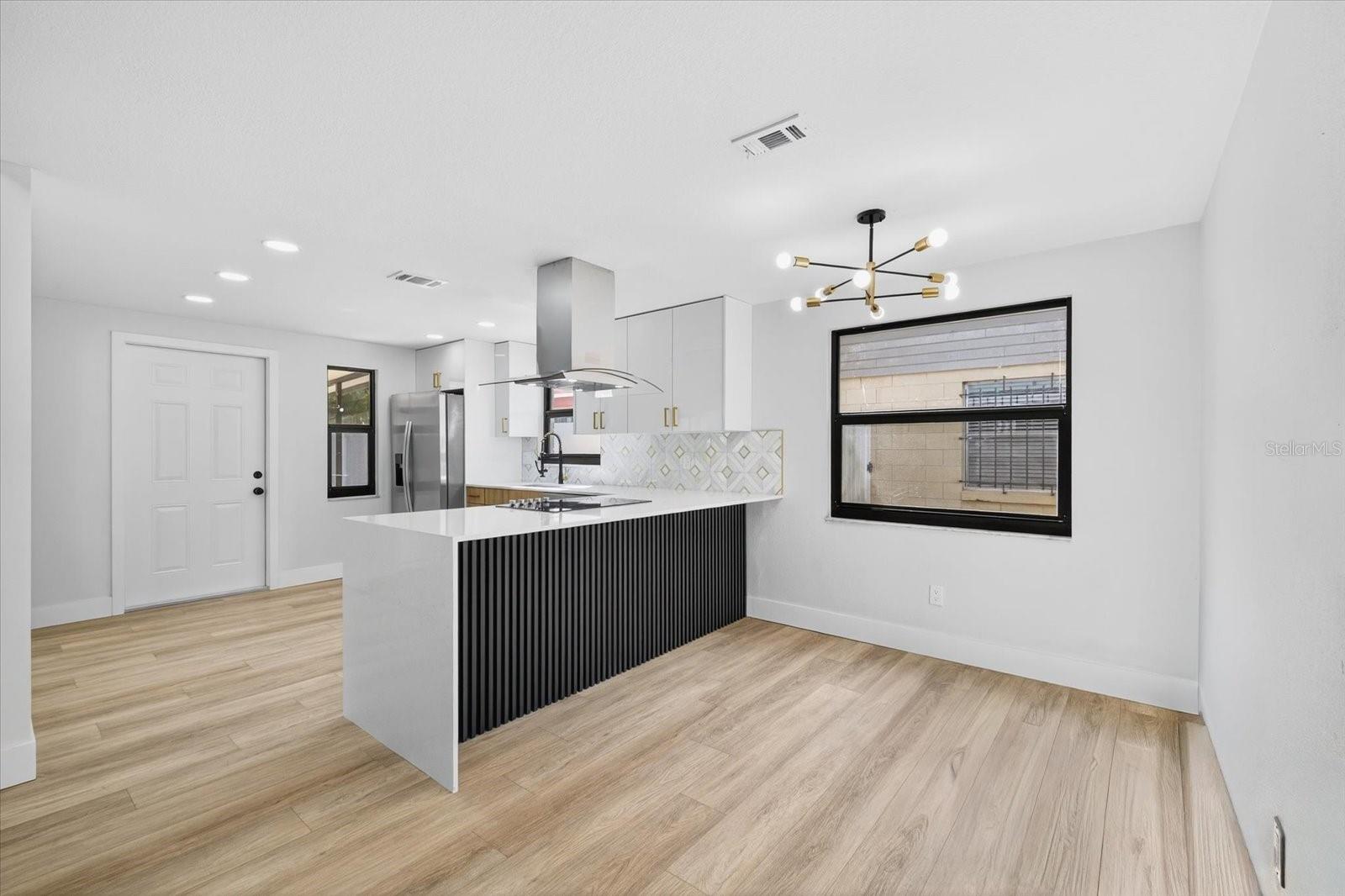 Image 16 of 52 For 7905 Timberlane West Drive